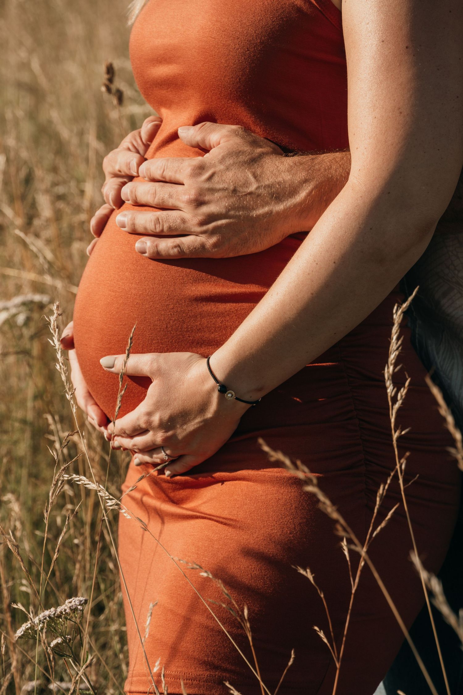 Fotografin in Pregarten im Mühlviertel für Hochzeit, Babybauch, Newborn & Familie – natürliche, emotionale Bilder.