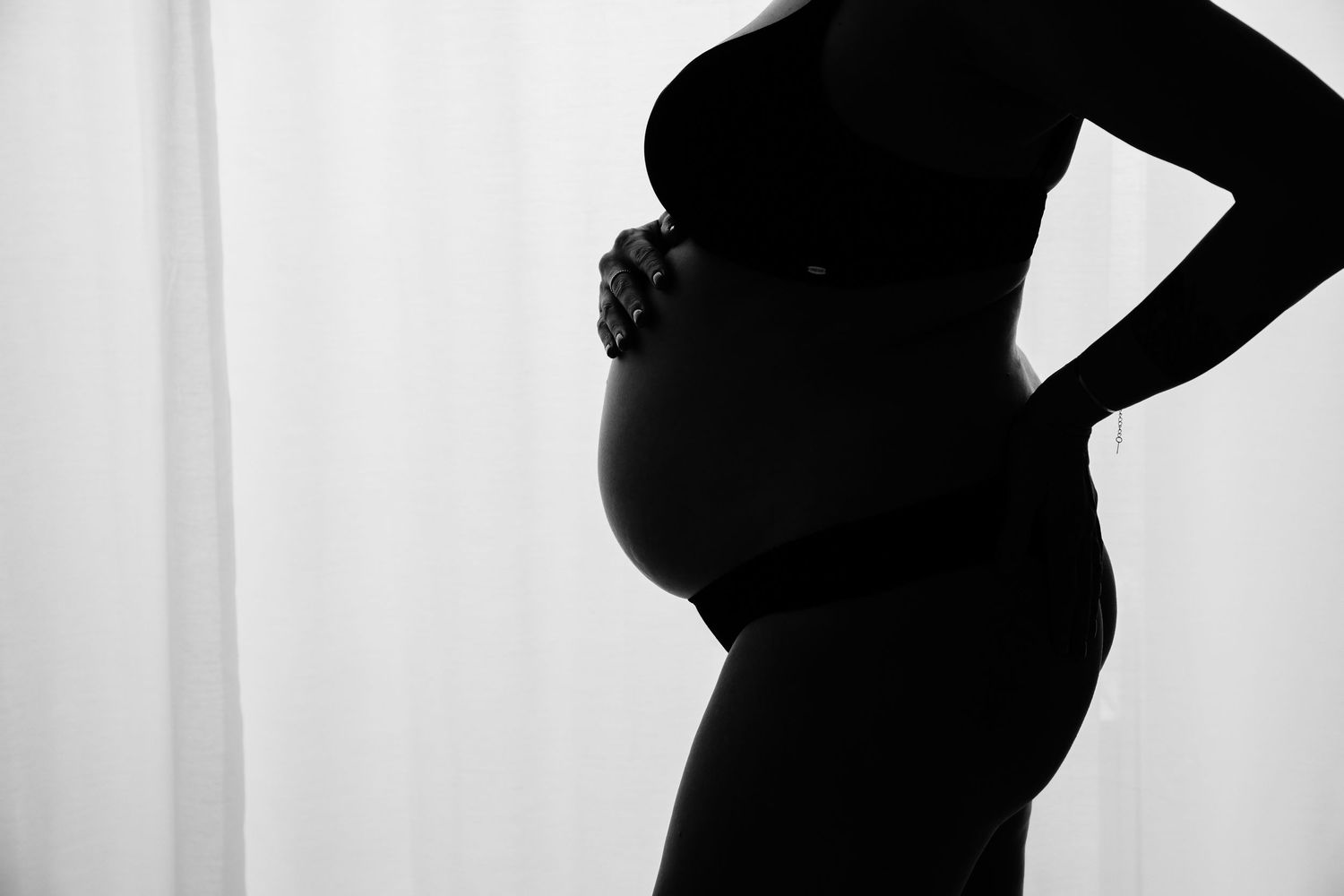 Fotografin in Pregarten im Mühlviertel für Hochzeit, Babybauch, Newborn & Familie – natürliche, emotionale Bilder.