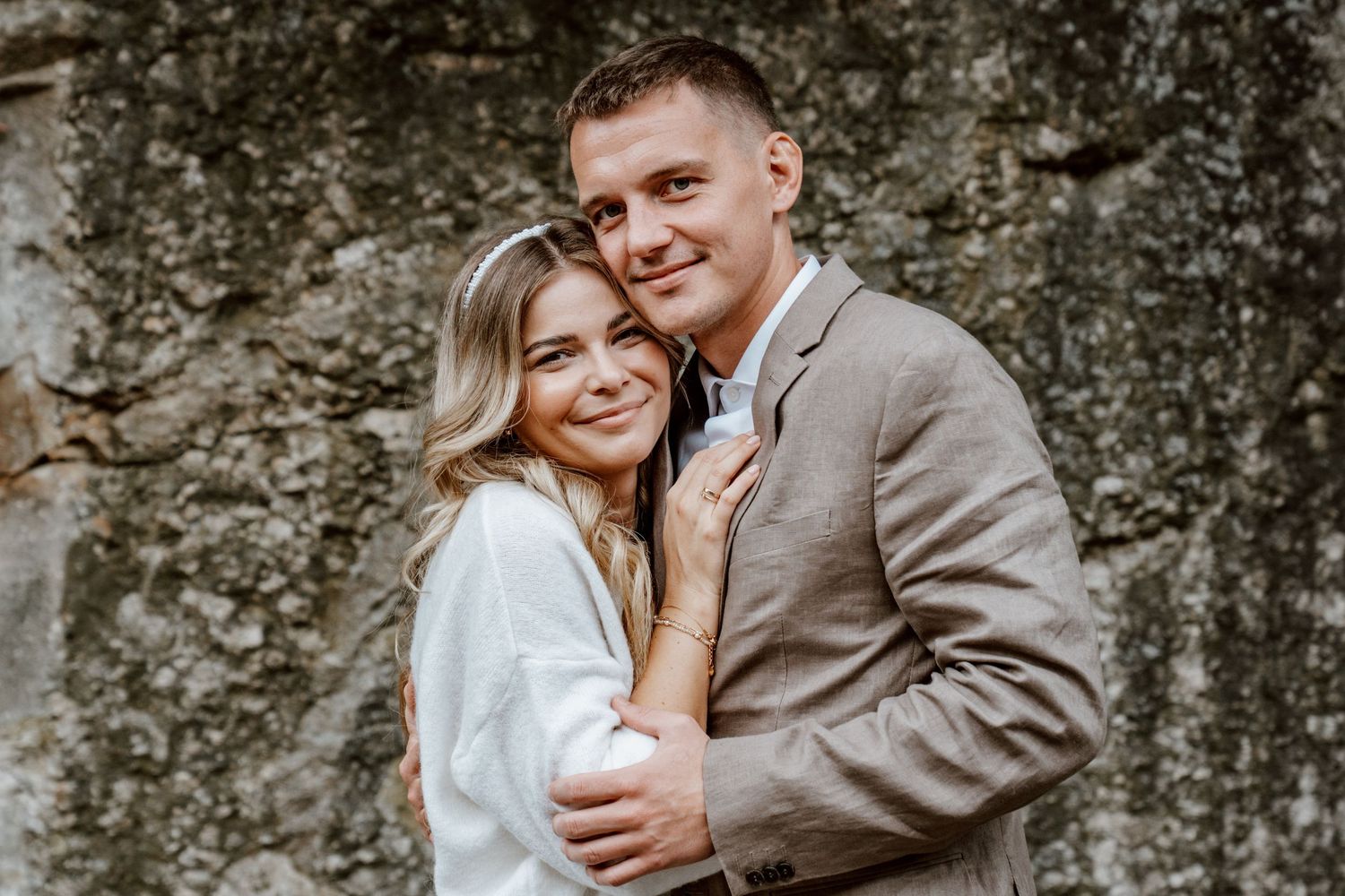 Fotografin in Pregarten im Mühlviertel für Hochzeit, Babybauch, Newborn & Familie – natürliche, emotionale Bilder.