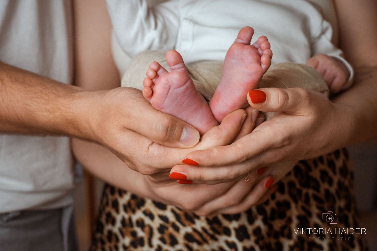 Fotografin in Pregarten im Mühlviertel für Hochzeit, Babybauch, Newborn & Familie – natürliche, emotionale Bilder.