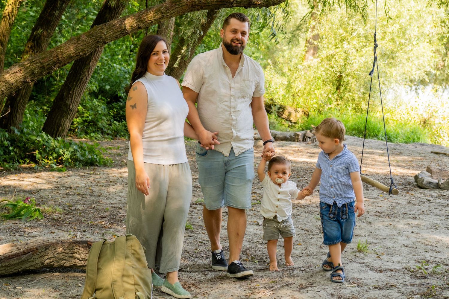 Fotografin in Pregarten im Mühlviertel für Hochzeit, Babybauch, Newborn & Familie – natürliche, emotionale Bilder.
