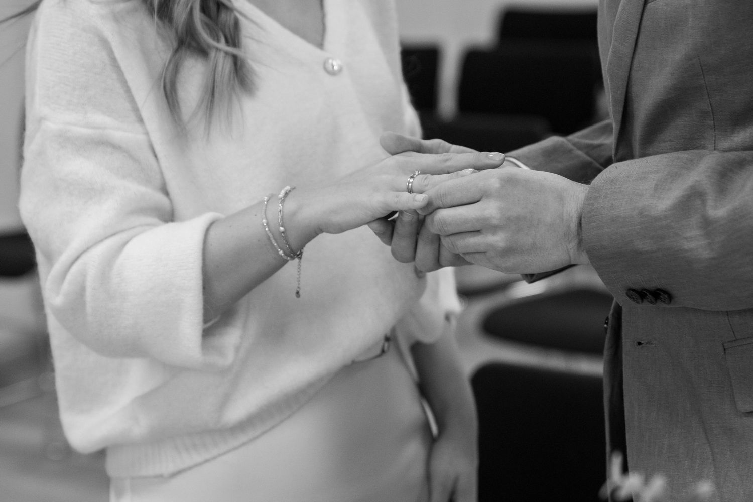 Fotografin in Pregarten im Mühlviertel für Hochzeit, Babybauch, Newborn & Familie – natürliche, emotionale Bilder.