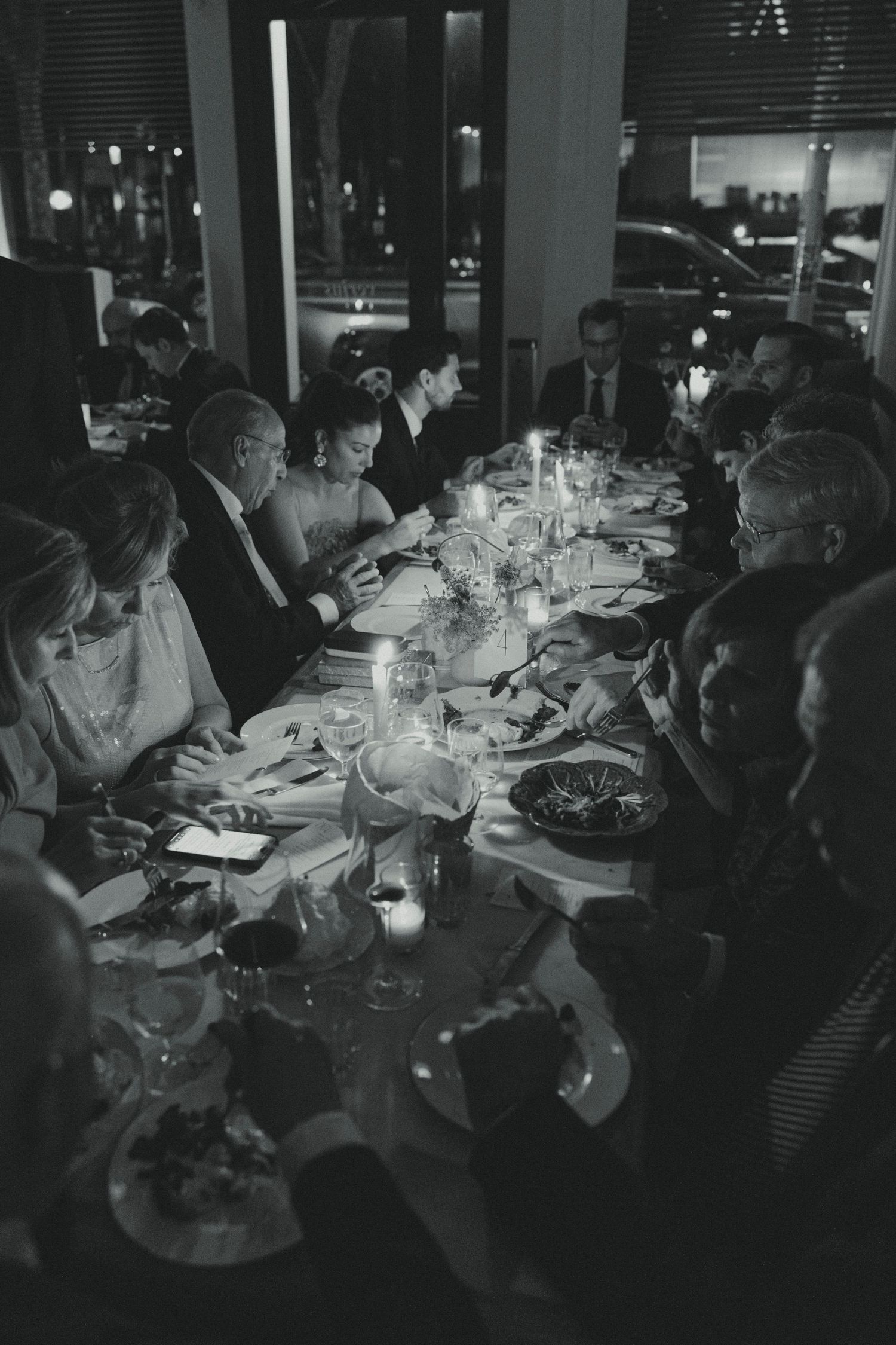 ambient wedding dinner photography