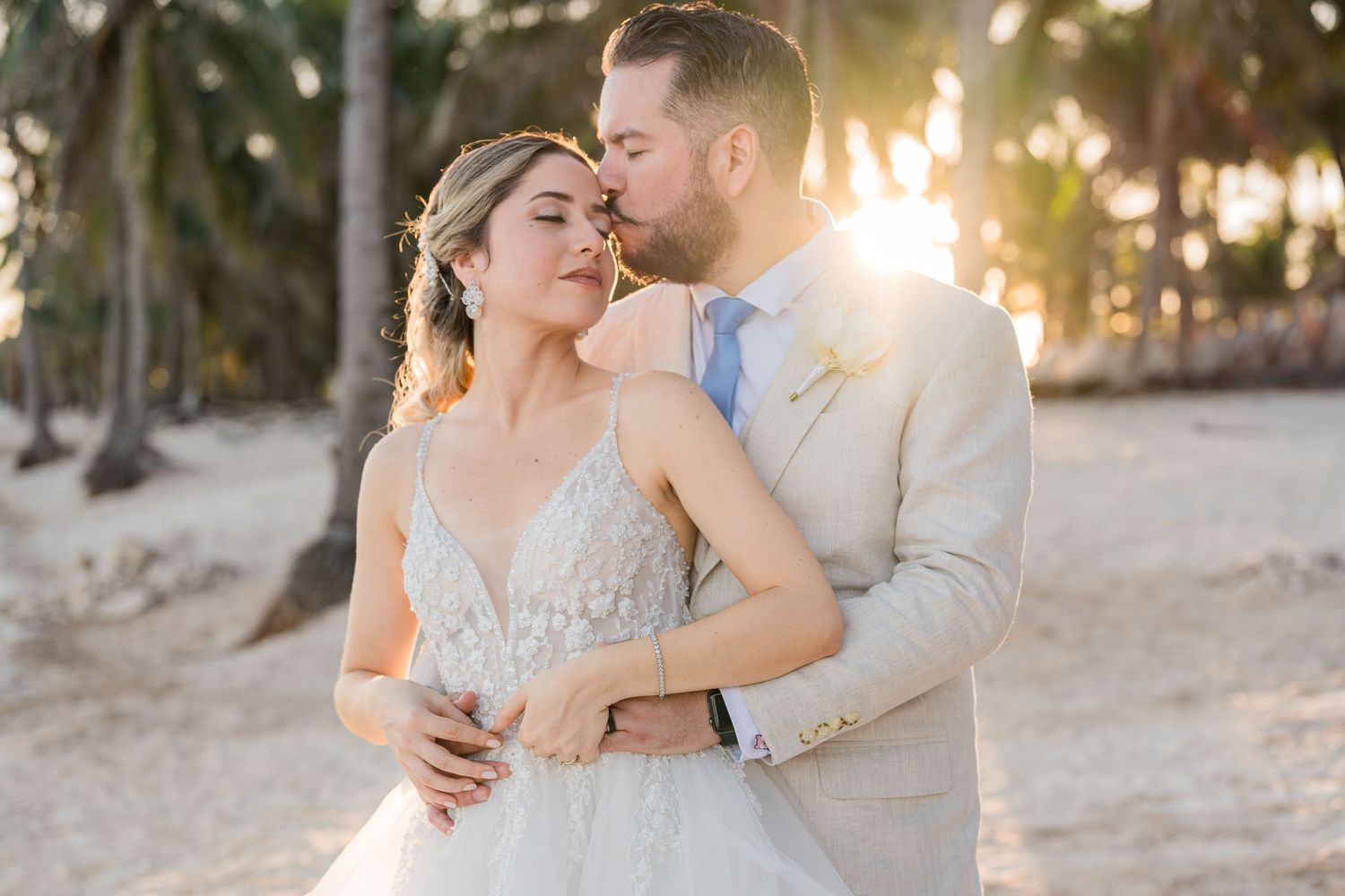 LA MEJOR HORA PARA INICIAR TU CEREMONIA EN LA RIVIERA MAYA - Enfoque  Fotografía Bodas, image size:1500x1000