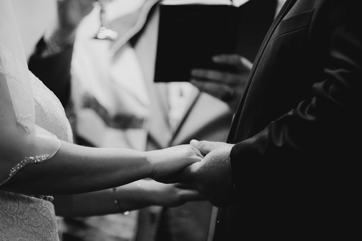 Robbie & Raquel wedding portraits by Houston/League City photographer Robert Paul | Little White Chapel, Las Vegas