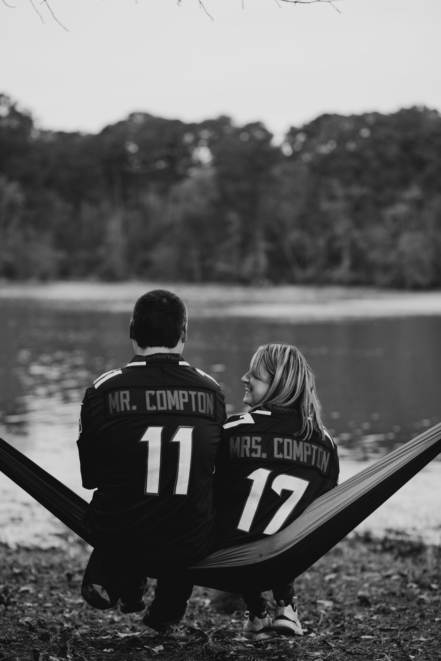 Holly and Thomas couples session by League City photographer Robert Paul | outdoors natural light