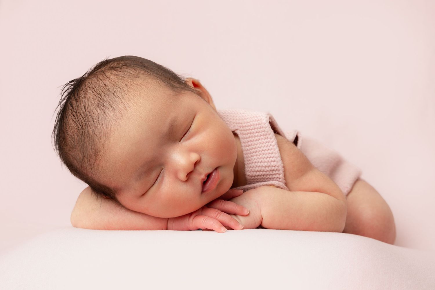 Natural newborn photography Ashford Kent