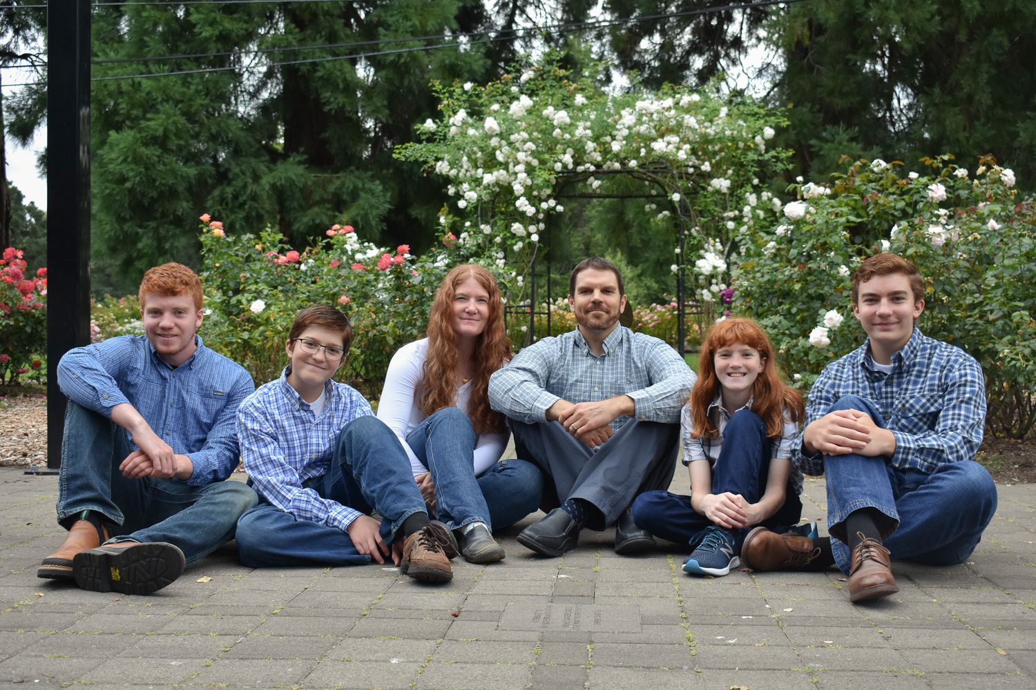 Corvallis Oregon family photo session in Avery Park.