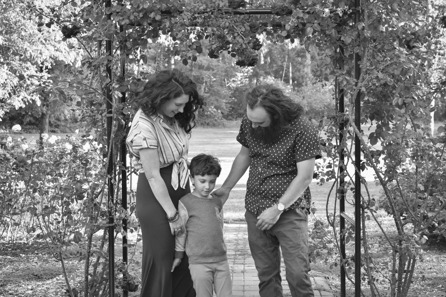 Outdoor family session in Avery Park in Corvallis Oregon.