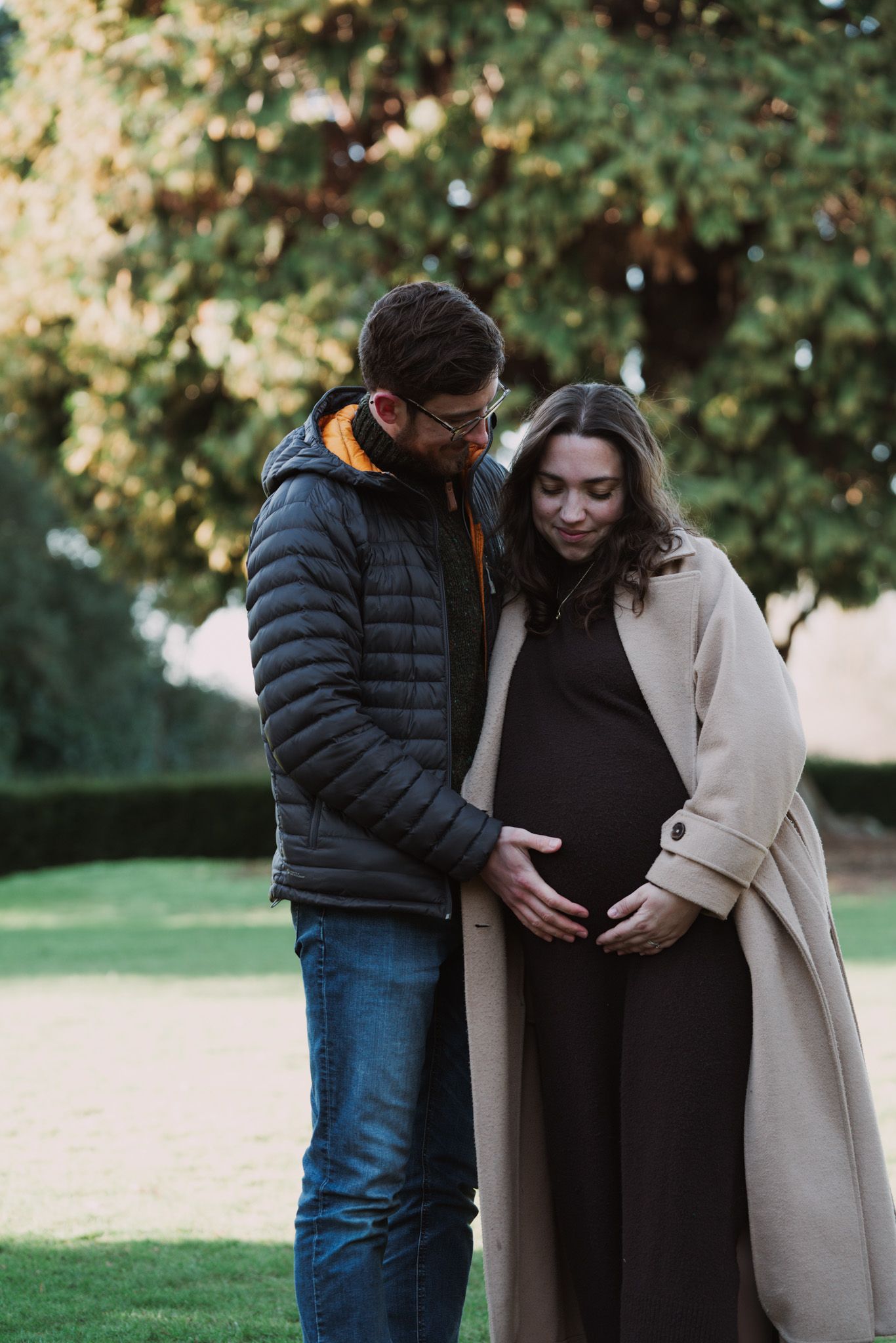 Natural light, outdoor family and maternity photos in Suffolk. Pregnant mother and partner.