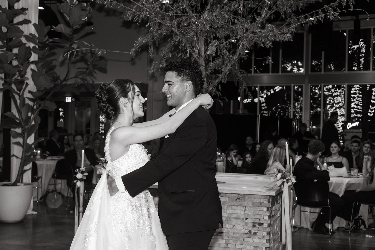 Wedding day reception bride groom first dance Tampa Florida wedding photographer