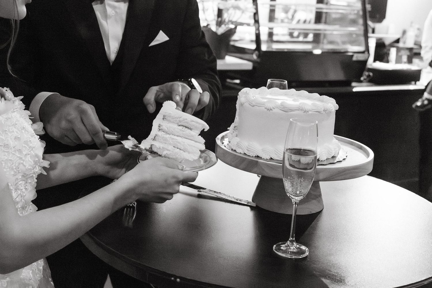 wedding day bride and groom cake cutting Tampa Florida wedding photographer