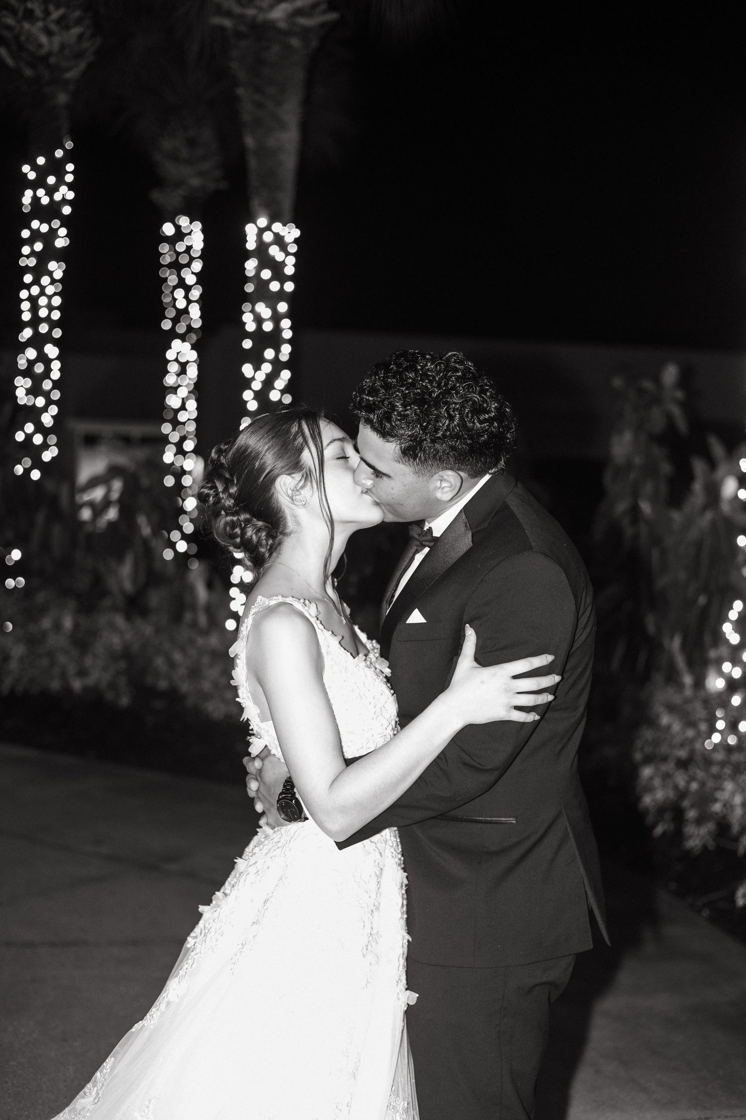 Wedding day bride and groom flash portraits Tampa Florida wedding photographer