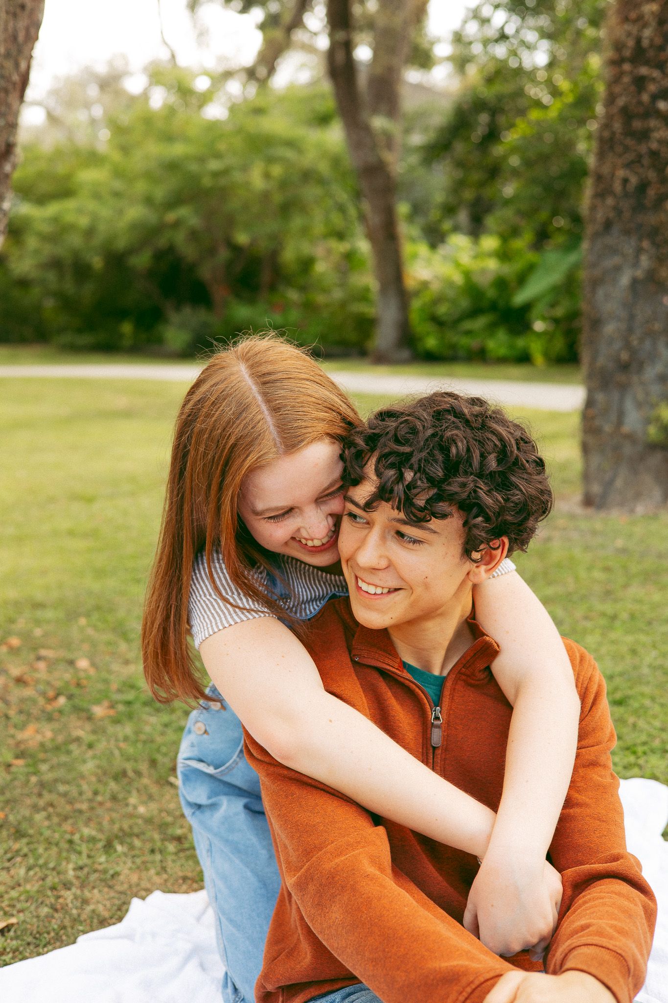 fall cozy couples session park Tampa Florida wedding and engagement photographer