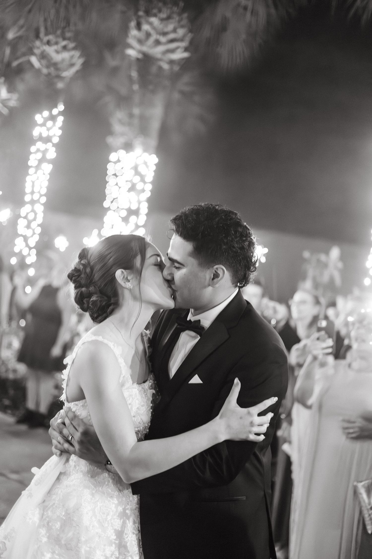 wedding day sparkler exit going away bride and groom Tampa Florida wedding photographer