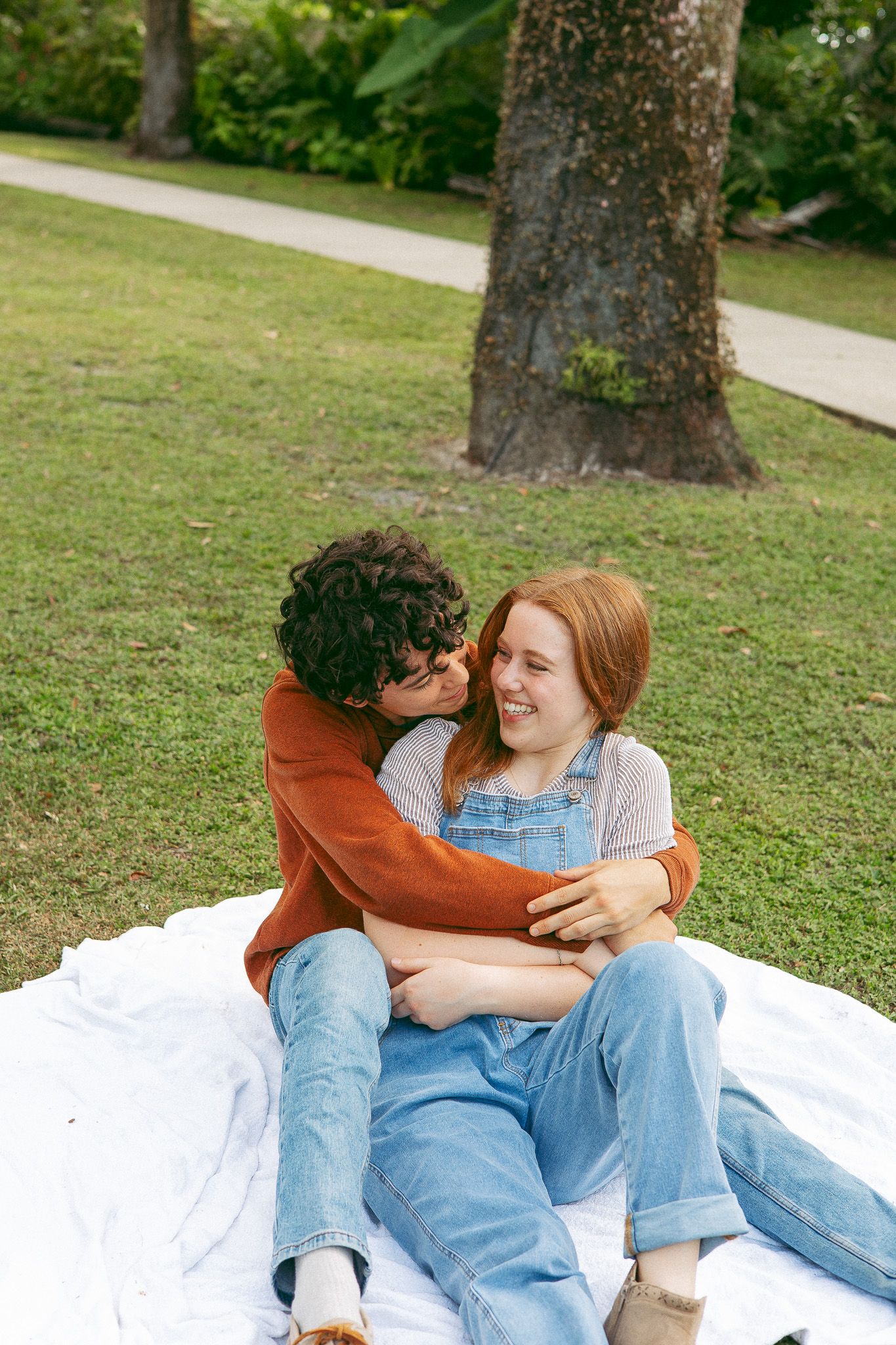 fall cozy couples session park Tampa Florida wedding and engagement photographer