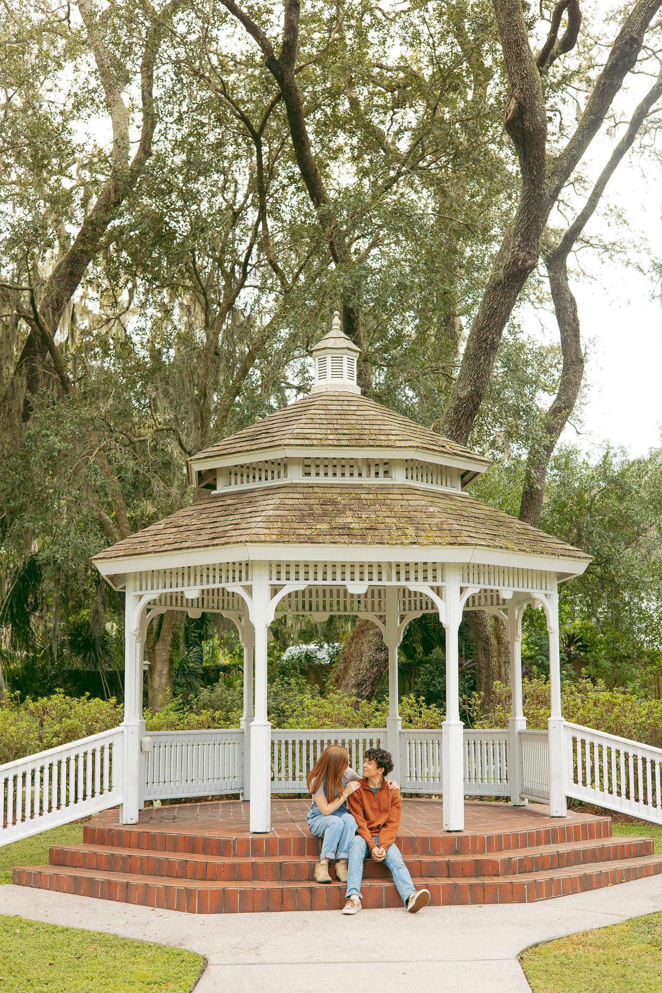 fall cozy couples session park Tampa Florida wedding and engagement photographer