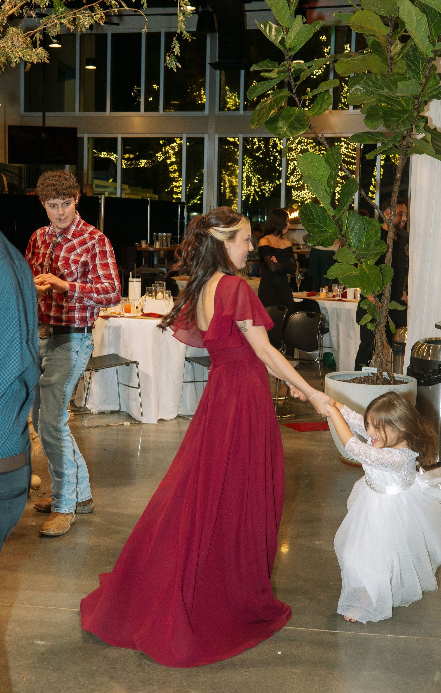 Wedding day dancing family friends Tampa Florida wedding photographer