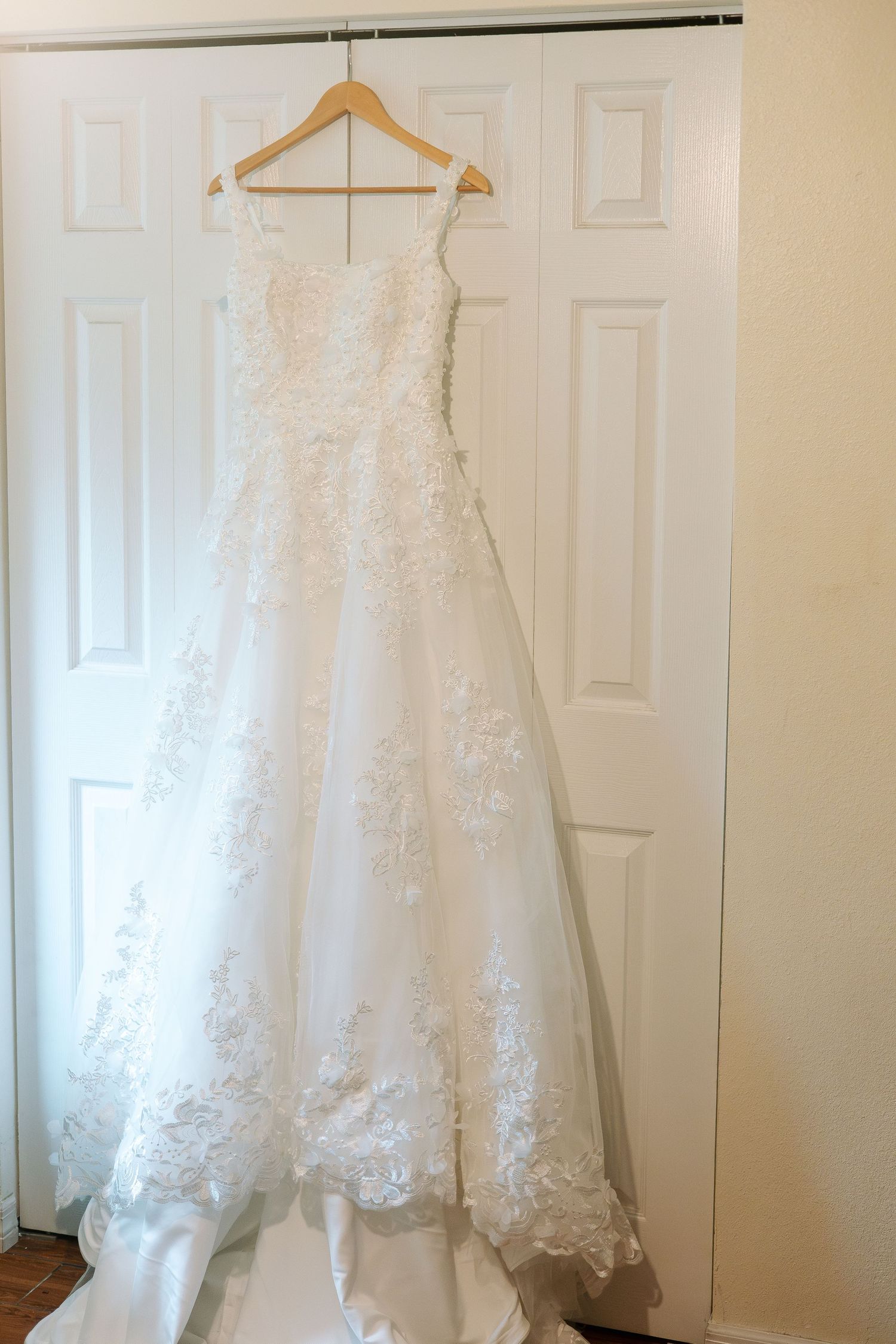 Wedding day bride getting ready Tampa Florida wedding photographer
