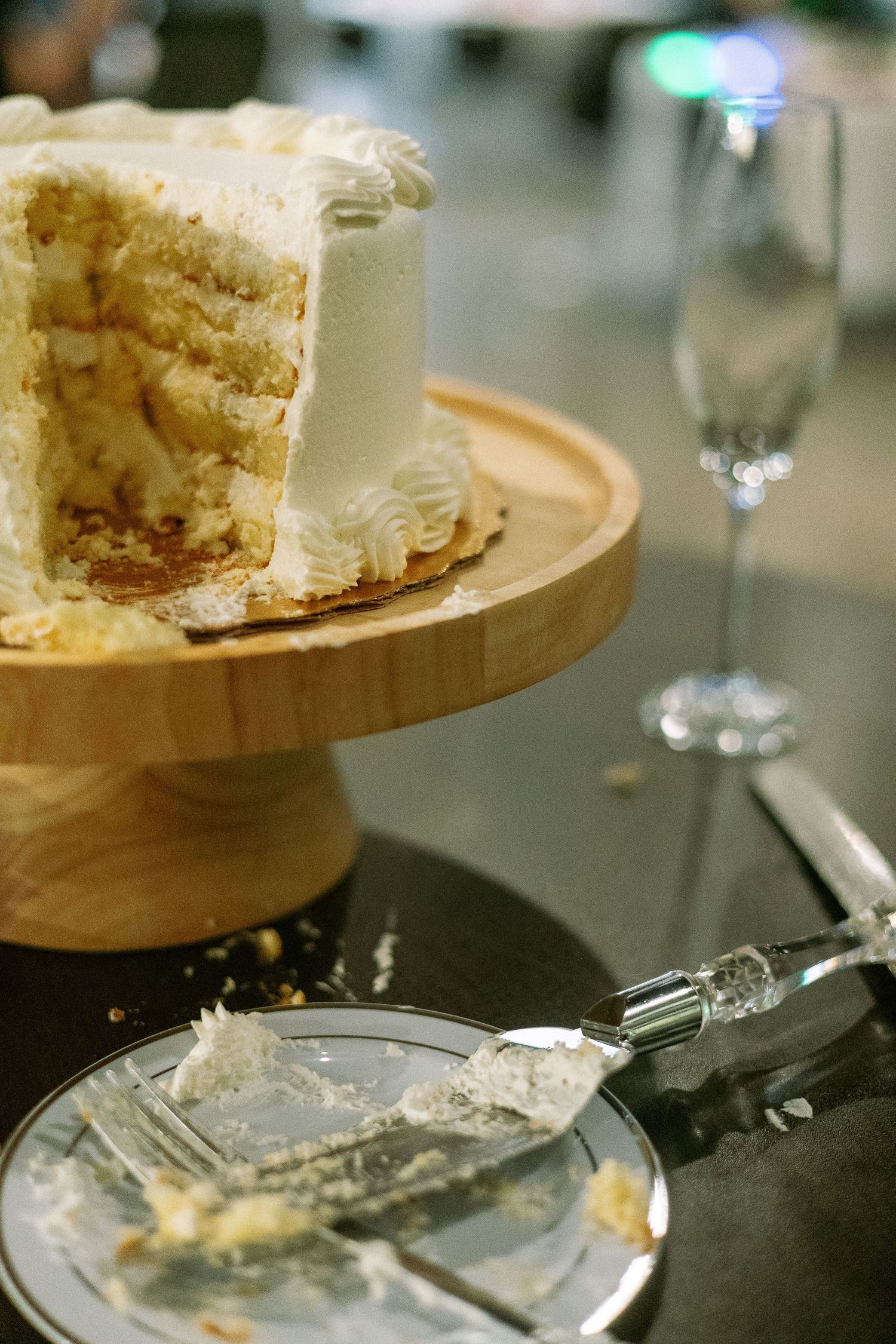 wedding day cake table Tampa Florida wedding photographer
