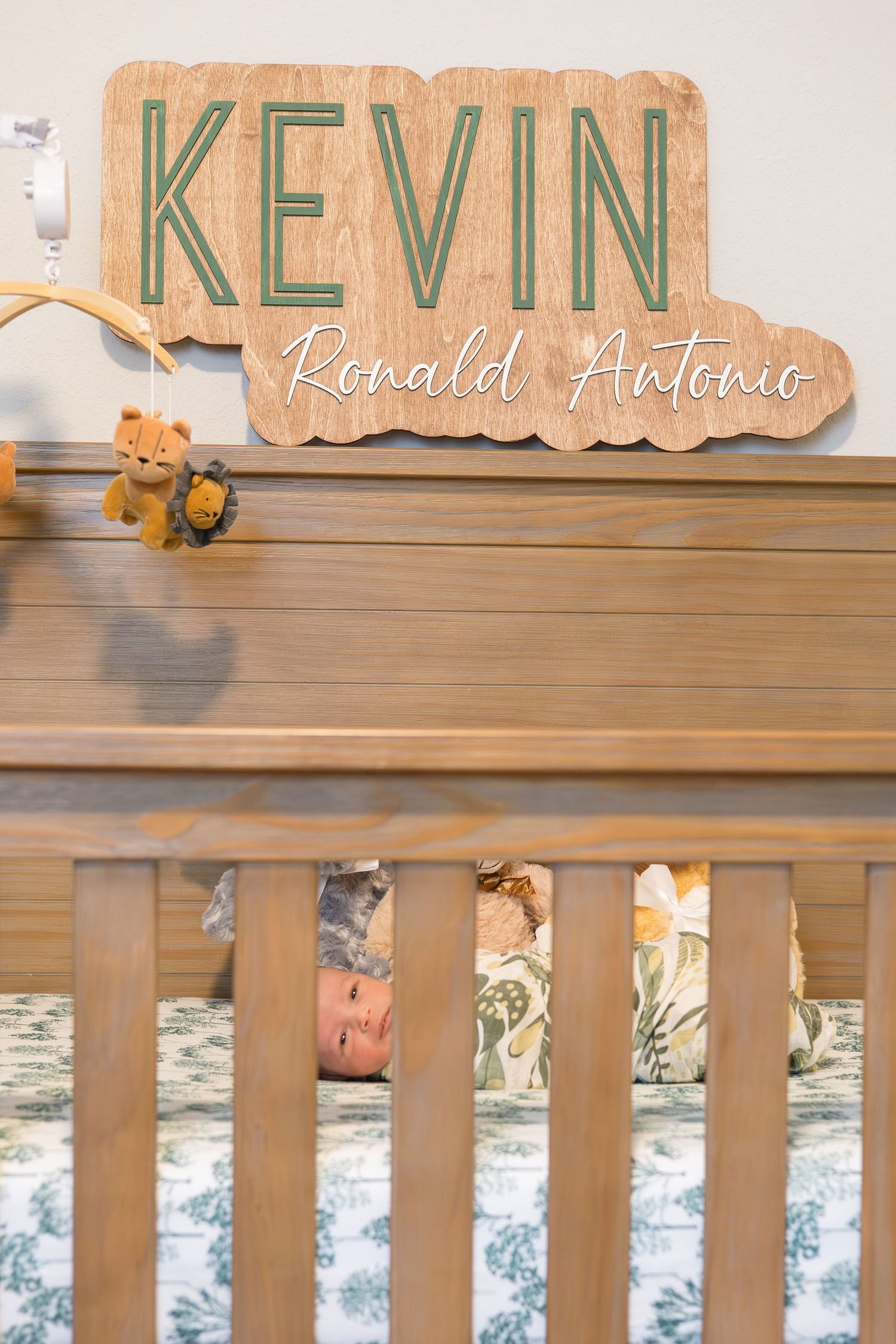 Detailed shot of baby's nursery during lifestyle newborn session in McKinney, Texas with lifestyle newborn photographer Reagan Marie
