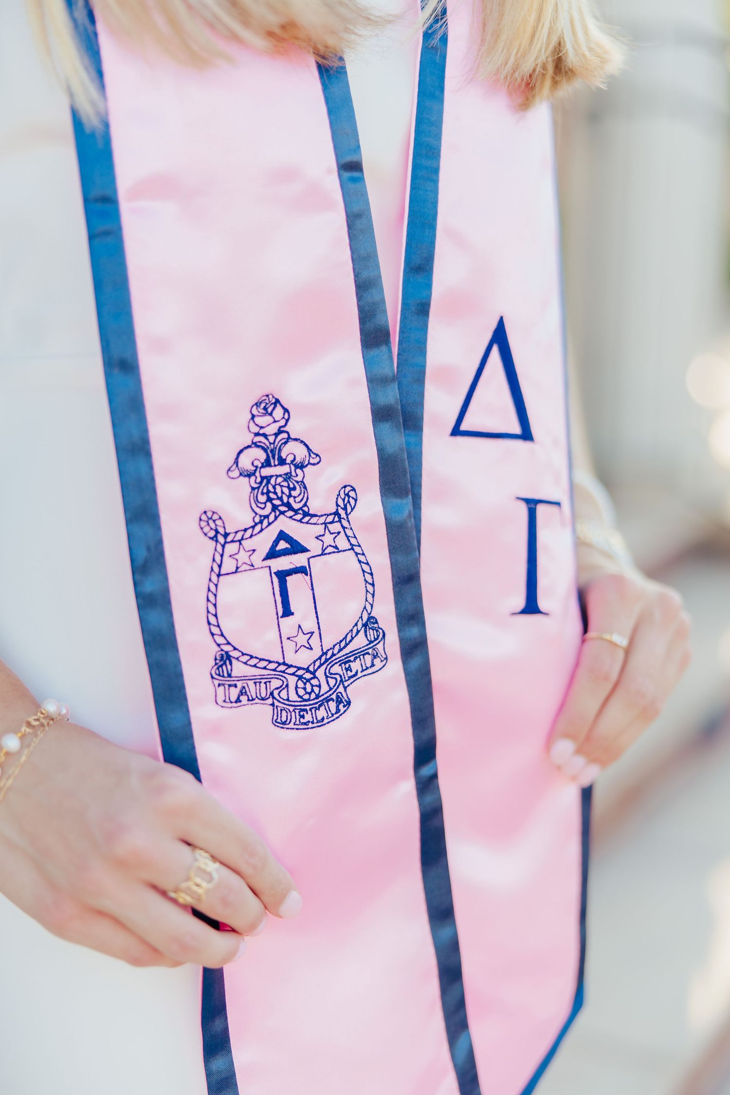 Delta Gamma University of Arkansas, UARK grad, arkansas grad, northwest arkansas senior photos