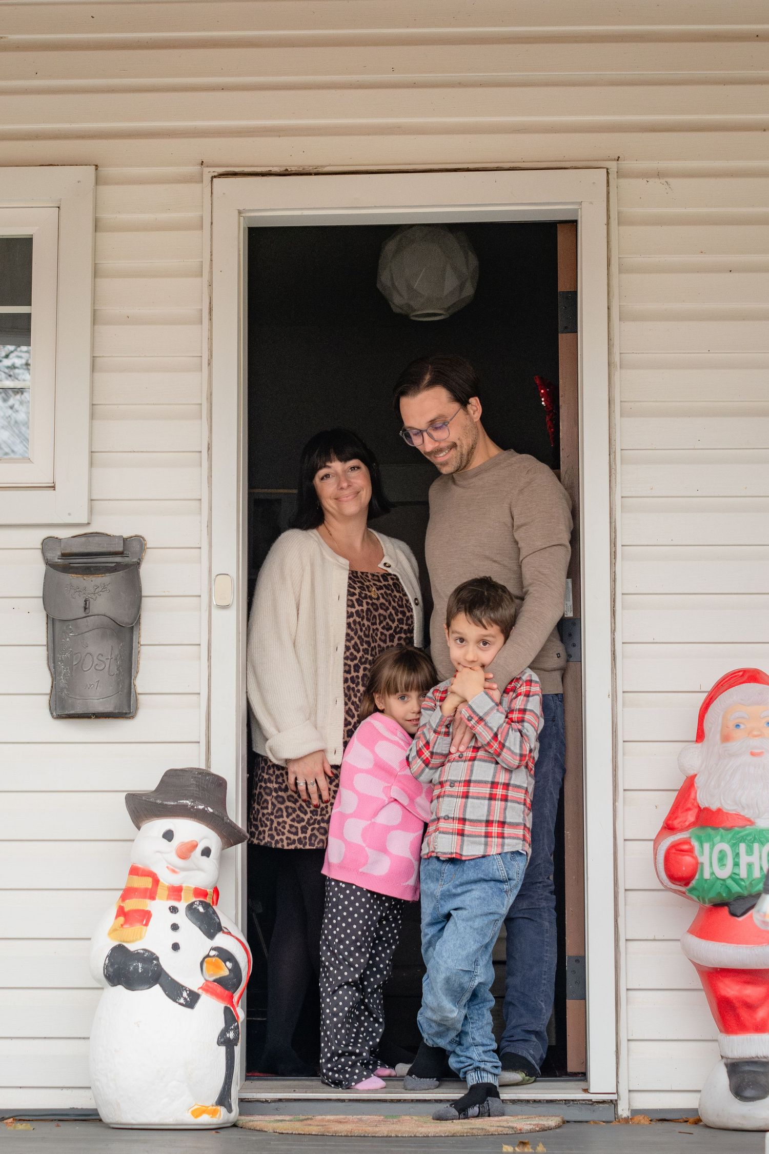 Candid family session with relaxed, unposed moments