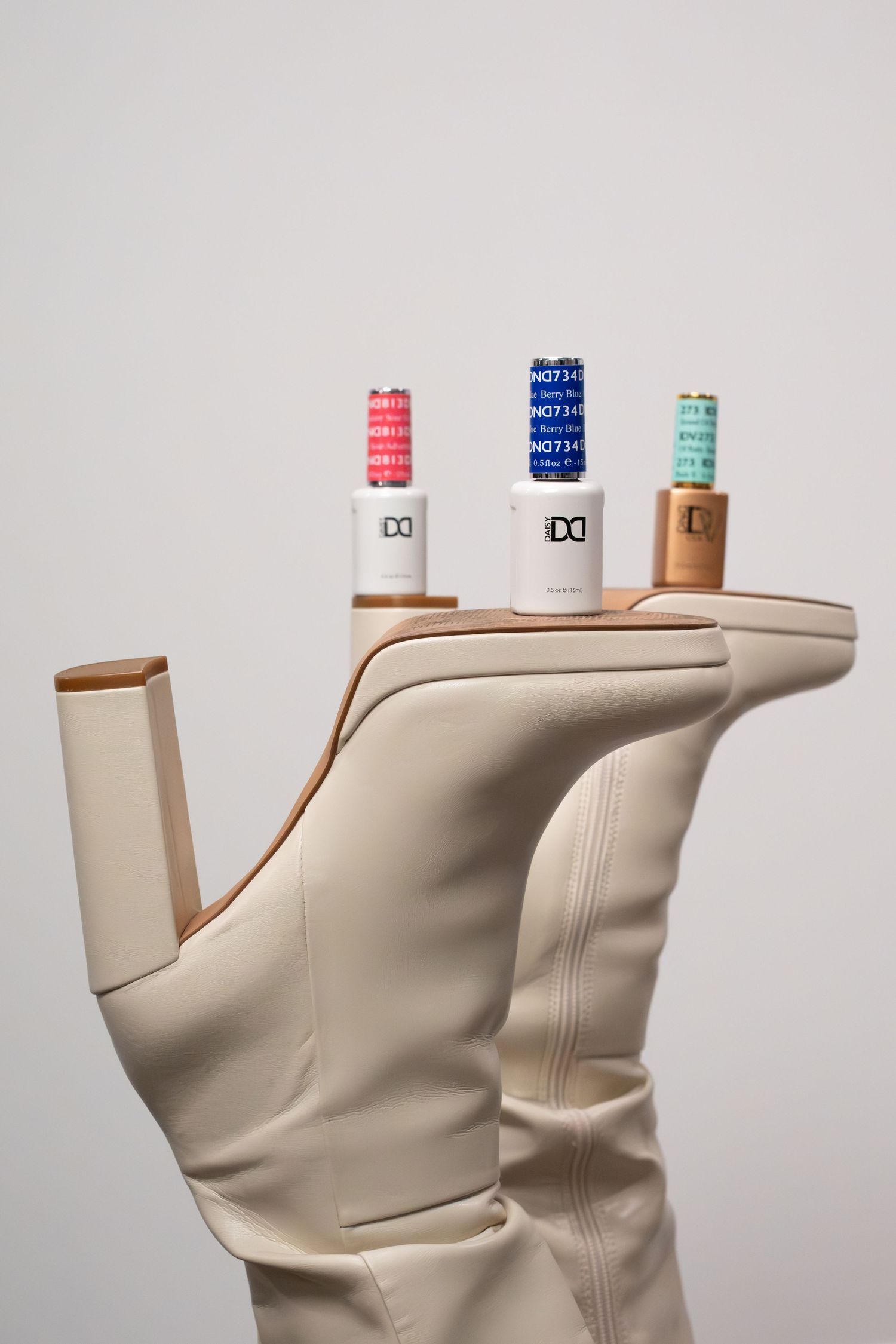 Creative brand photography with a natural, editorial feel.