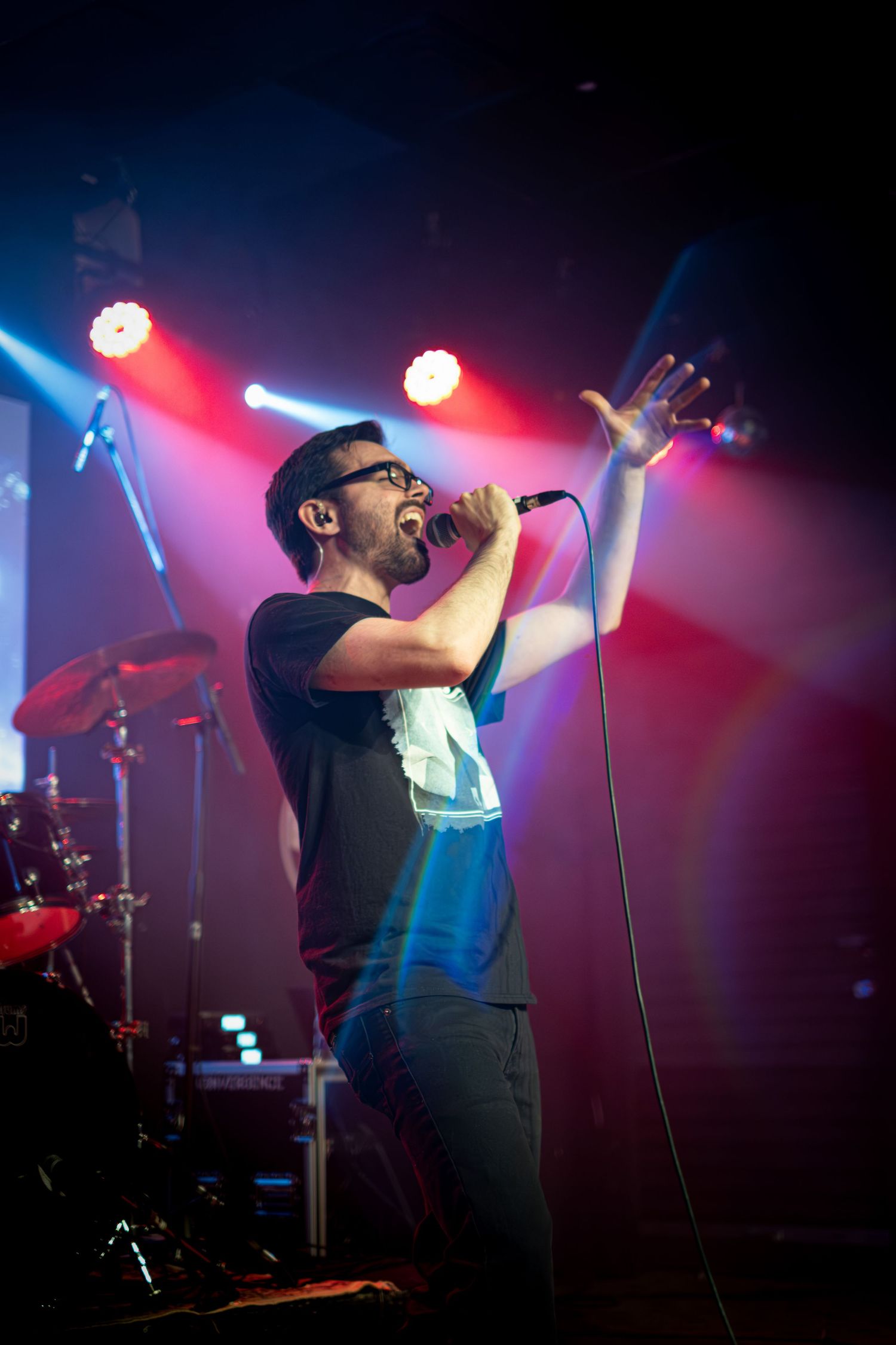 Live event photography showcasing candid interactions. Concert photography and videography in Sault Ste. Marie.
