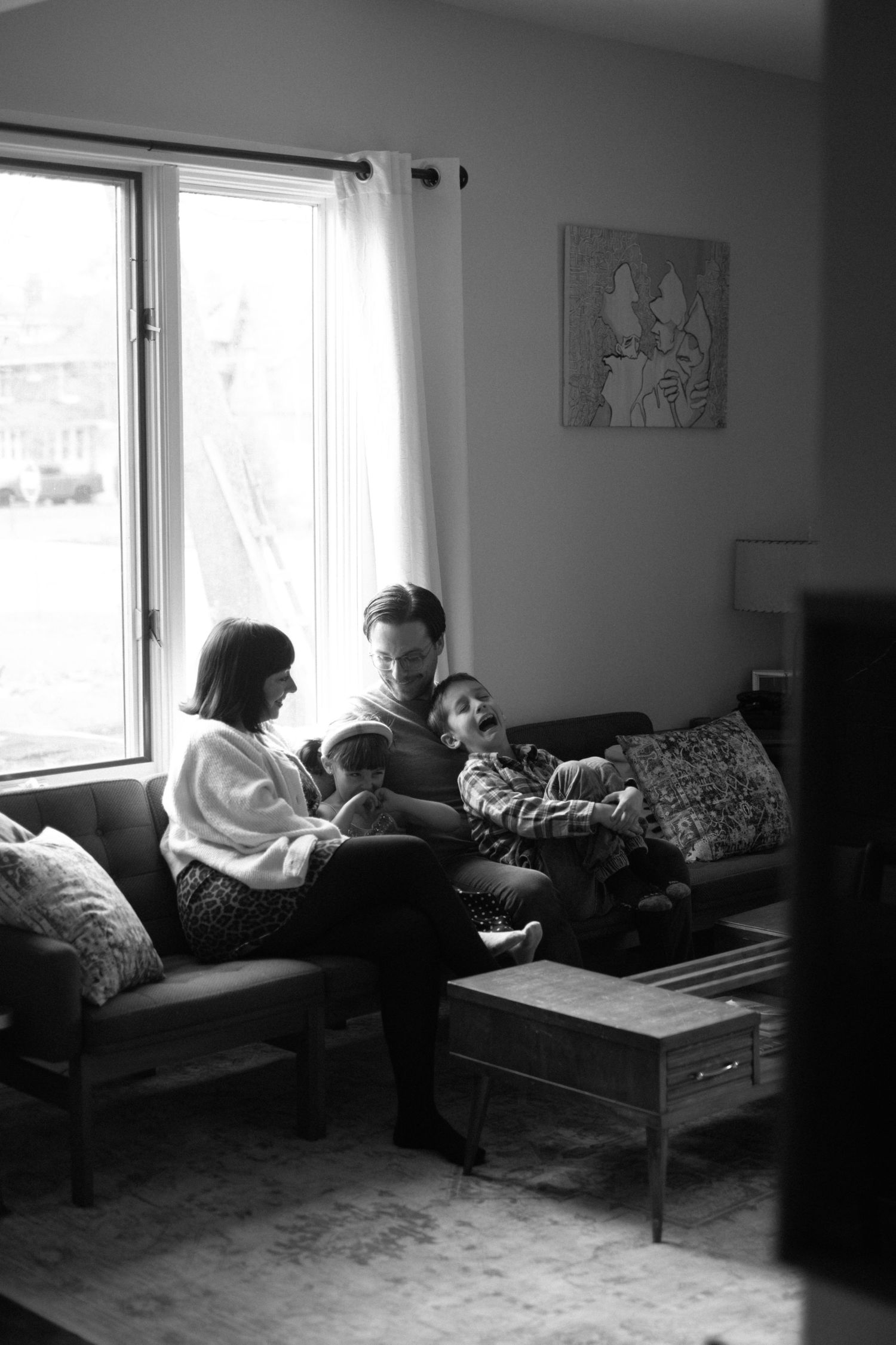 Documentary family photography focused on real moments