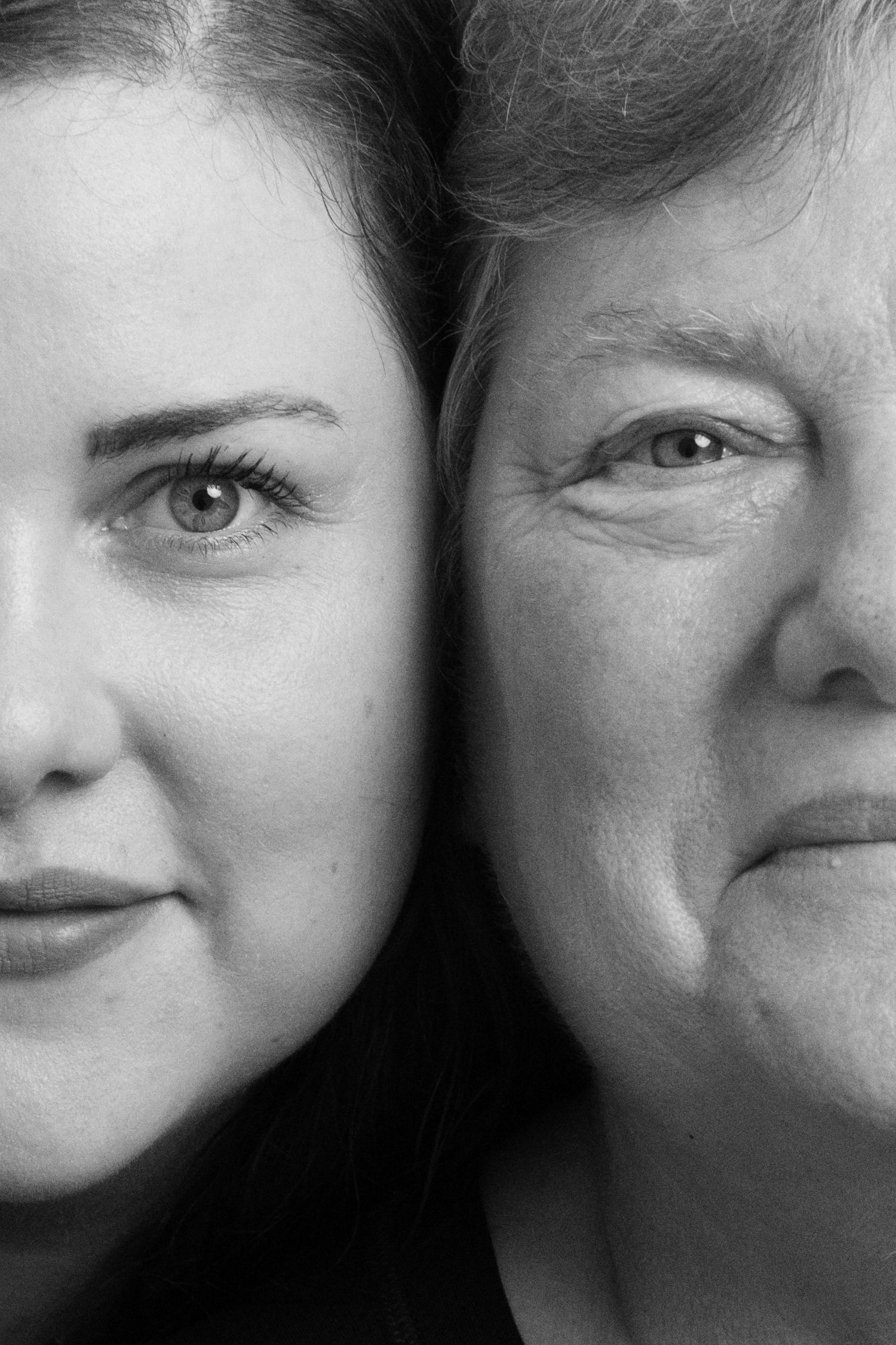 Lifestyle family photography capturing natural interaction and connection
