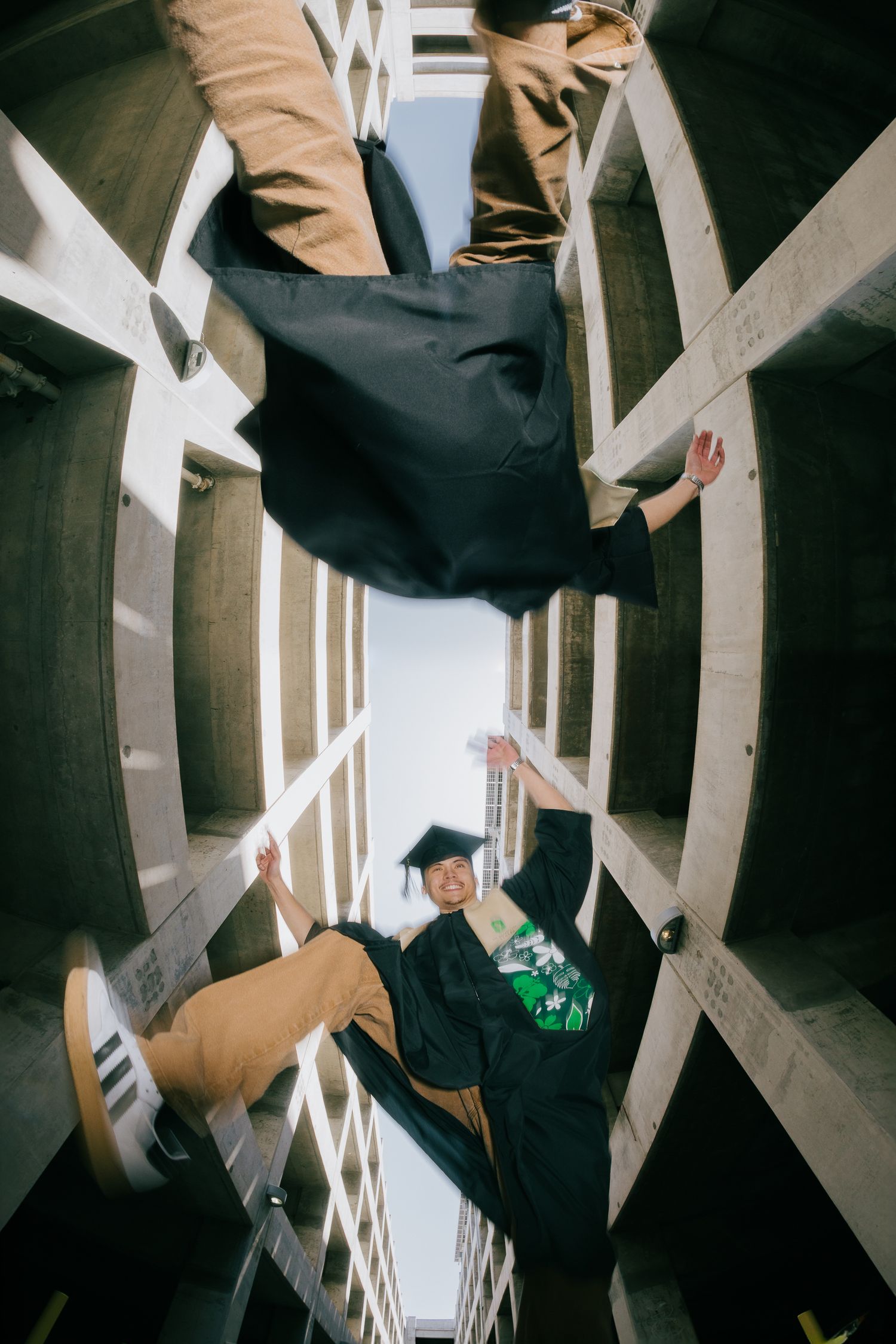 men senior picture with architecture in rocklin