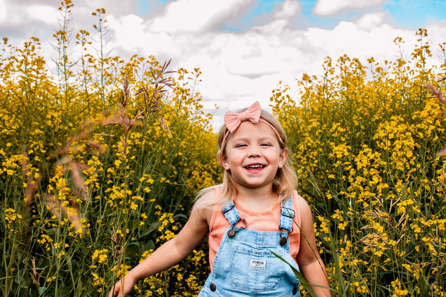 Lloydminster photographer specializing in weddings, portraits, maternity & sports. Known for golden hour magic and honest, beautiful images.