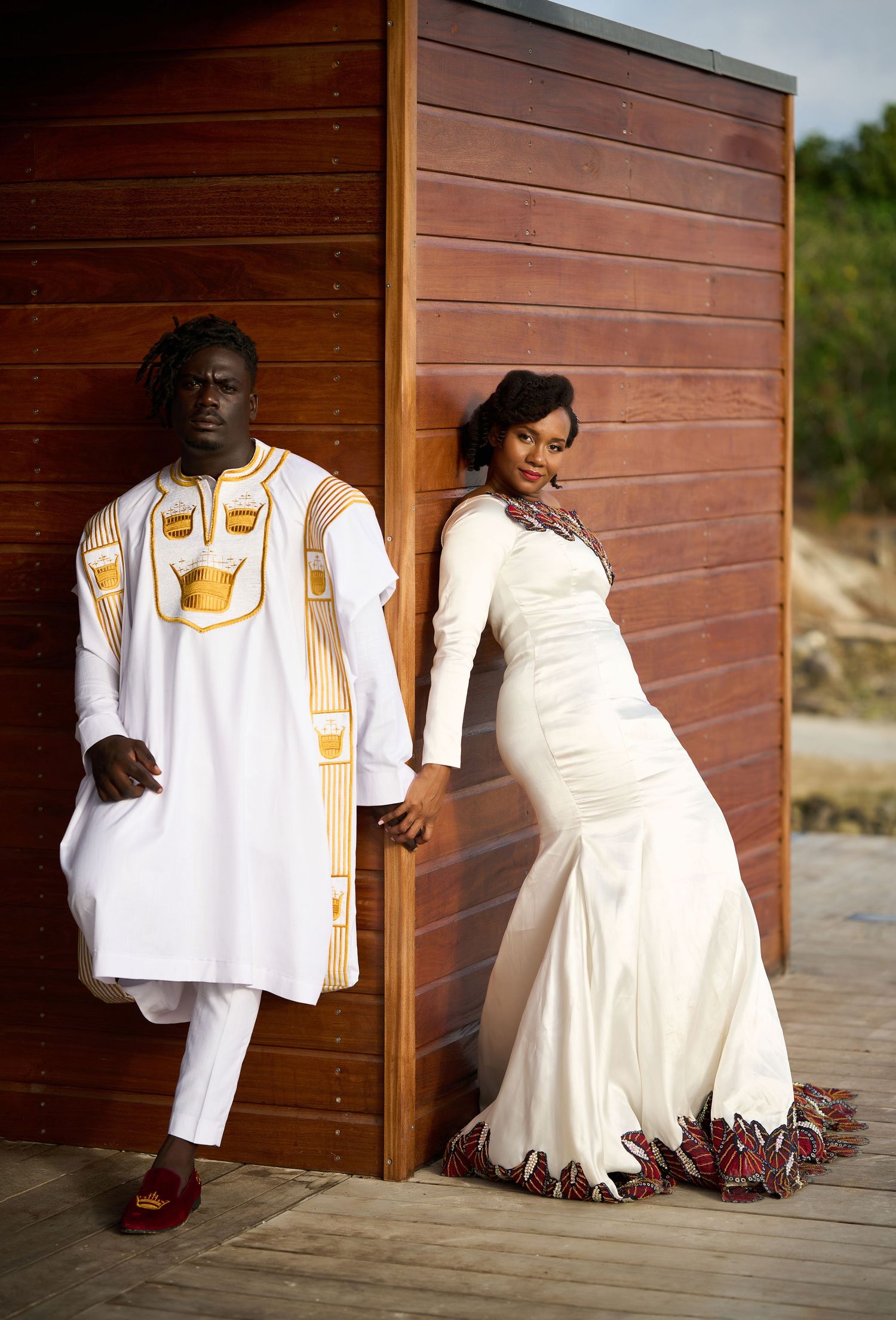 Portrait vertical de mariés à l'identité afro-caribéenne, mariage en Martinique