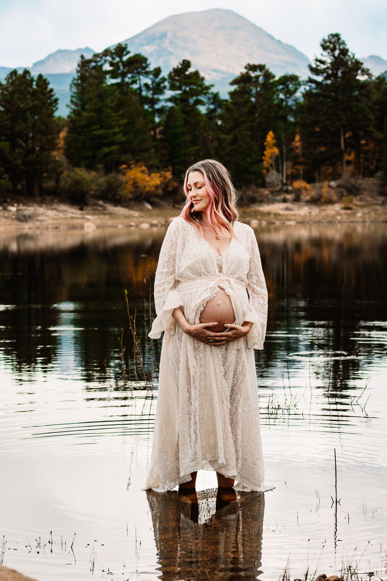 Maternity photography in Rocky Mountain National Park