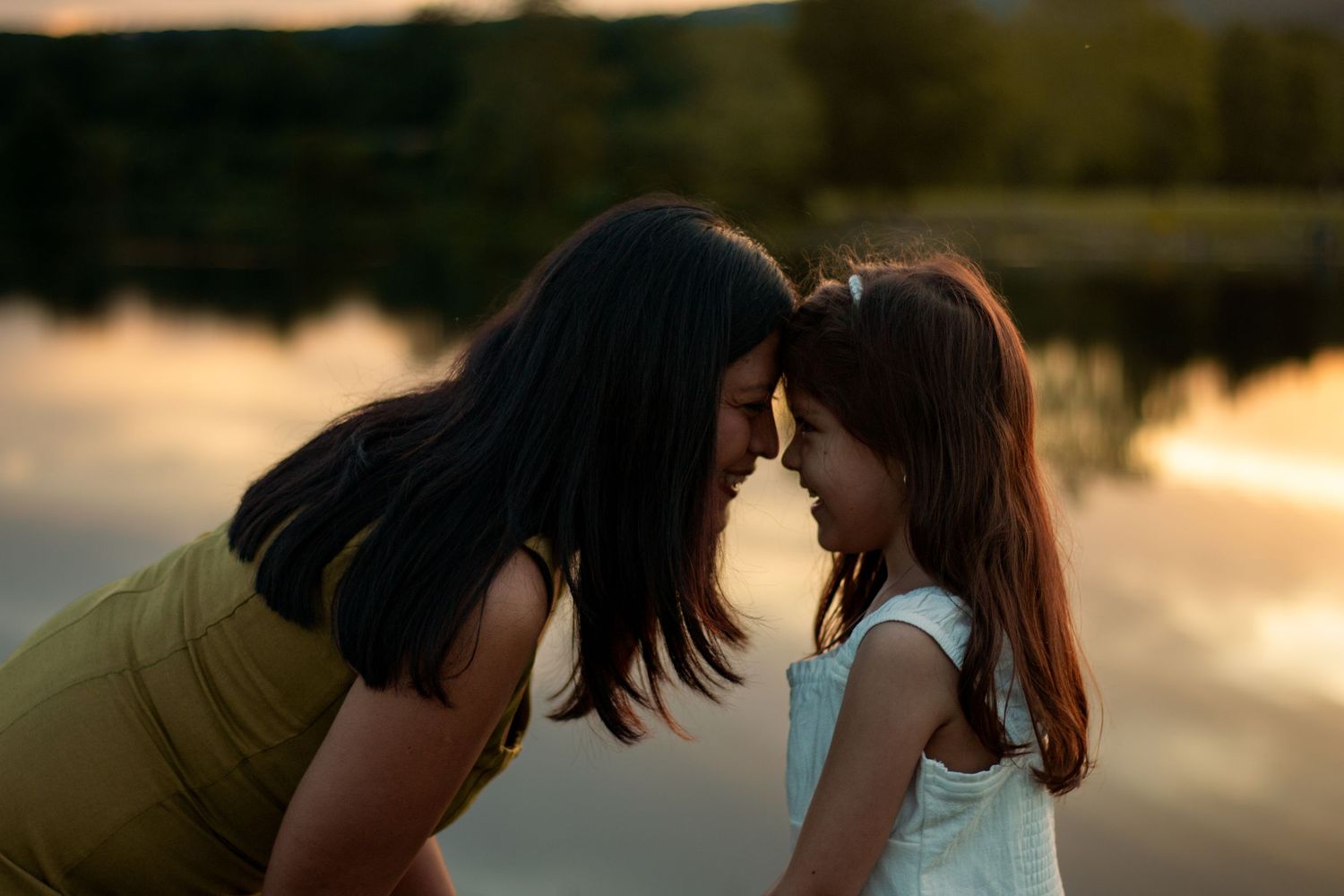 Motherhood photography in northern Virginia. Mommy and me photoshoot. Sunset photography.