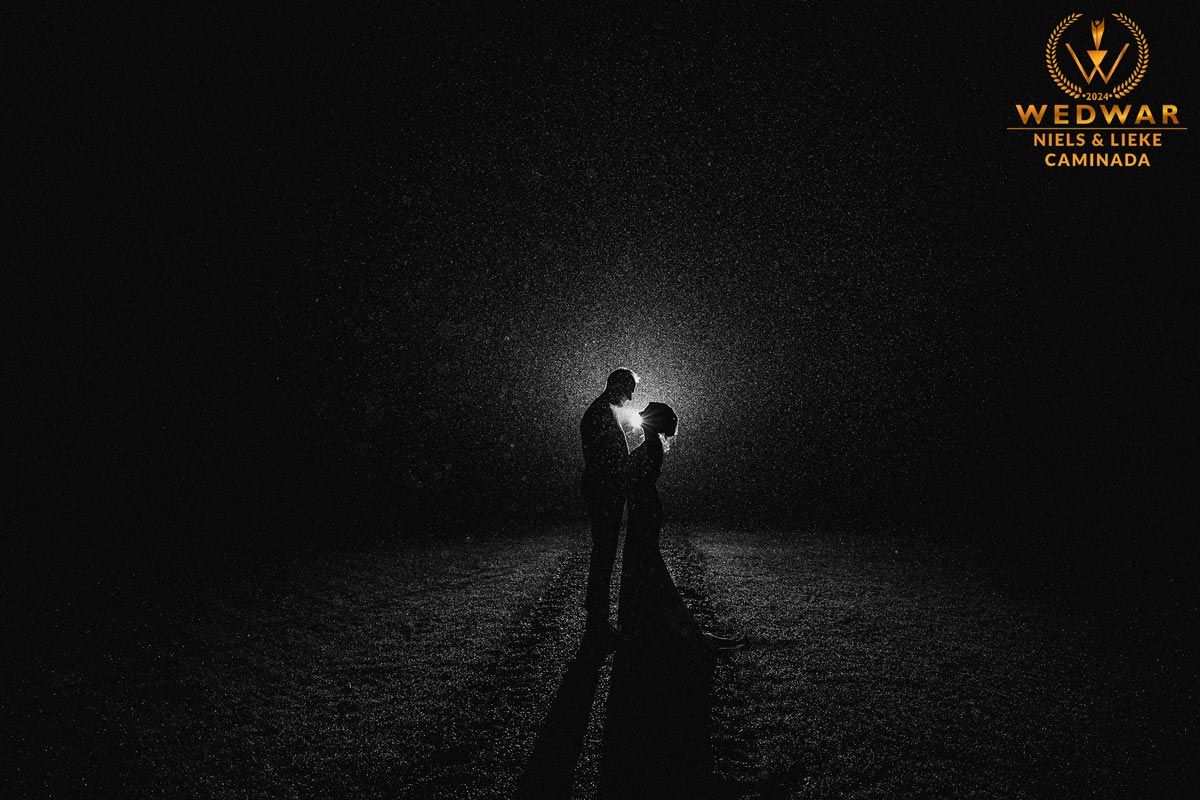 wedwar award winning wedding photography flash