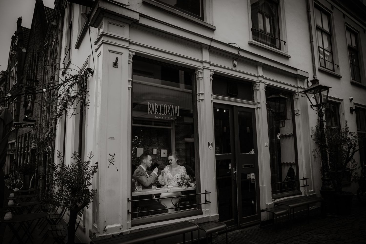 cafe bar lokaal leiden bruidspaar
