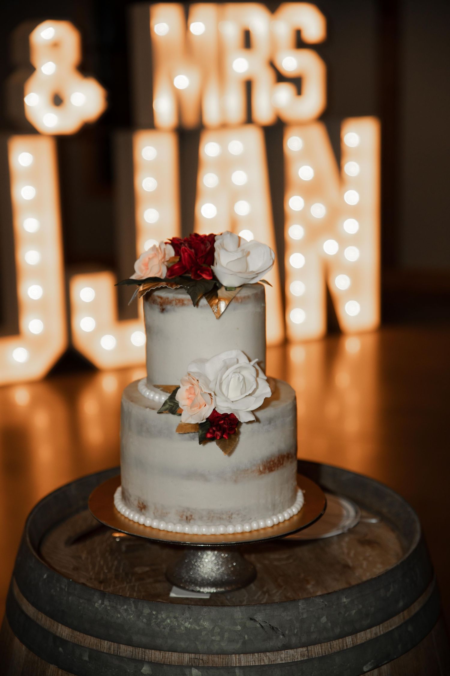 Sioux Falls, SD Wedding Photographer - Meadow Barn at Country Orchards