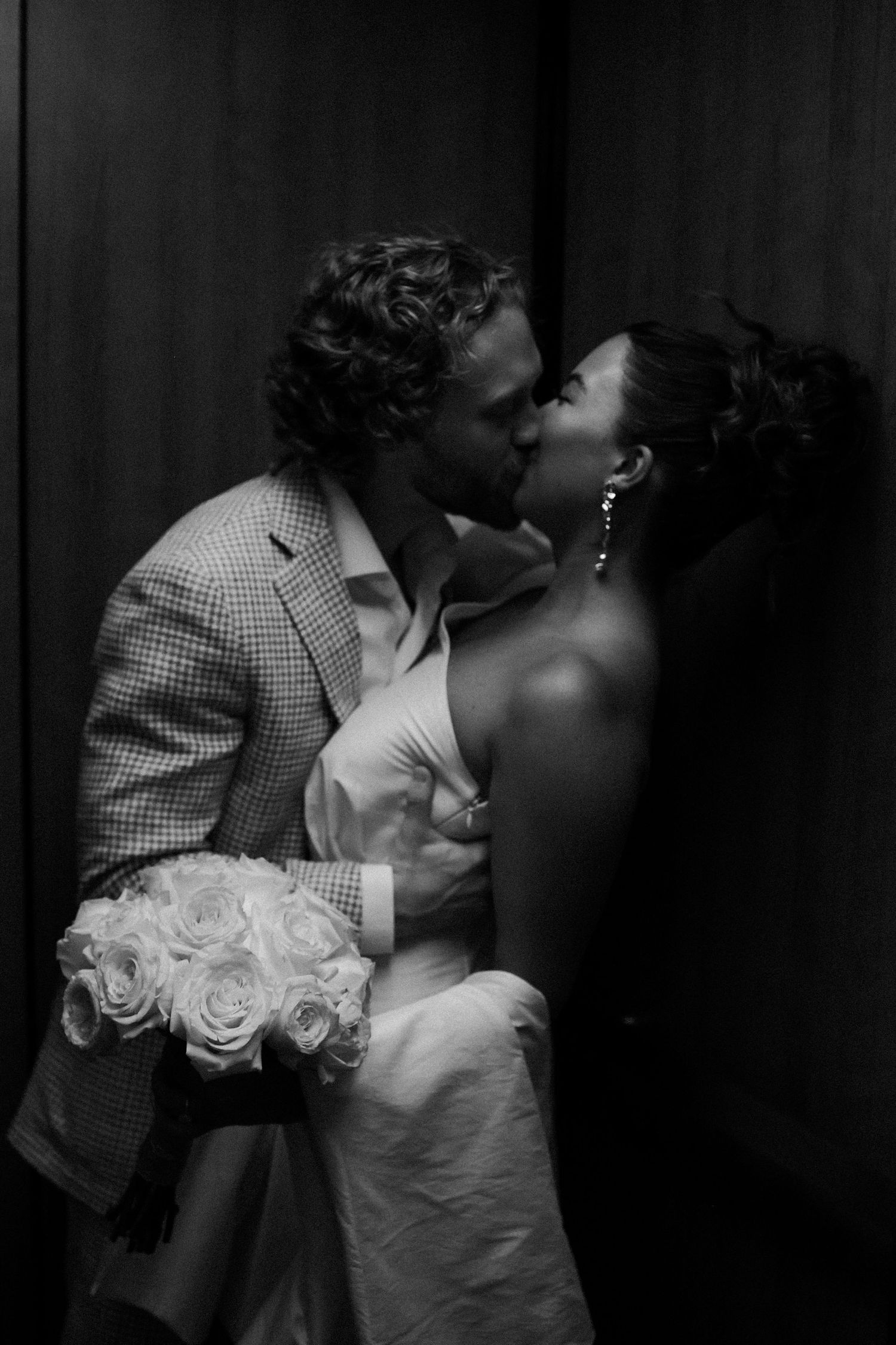 wedding, couple, photoshoot, elevator, black and white, elopement