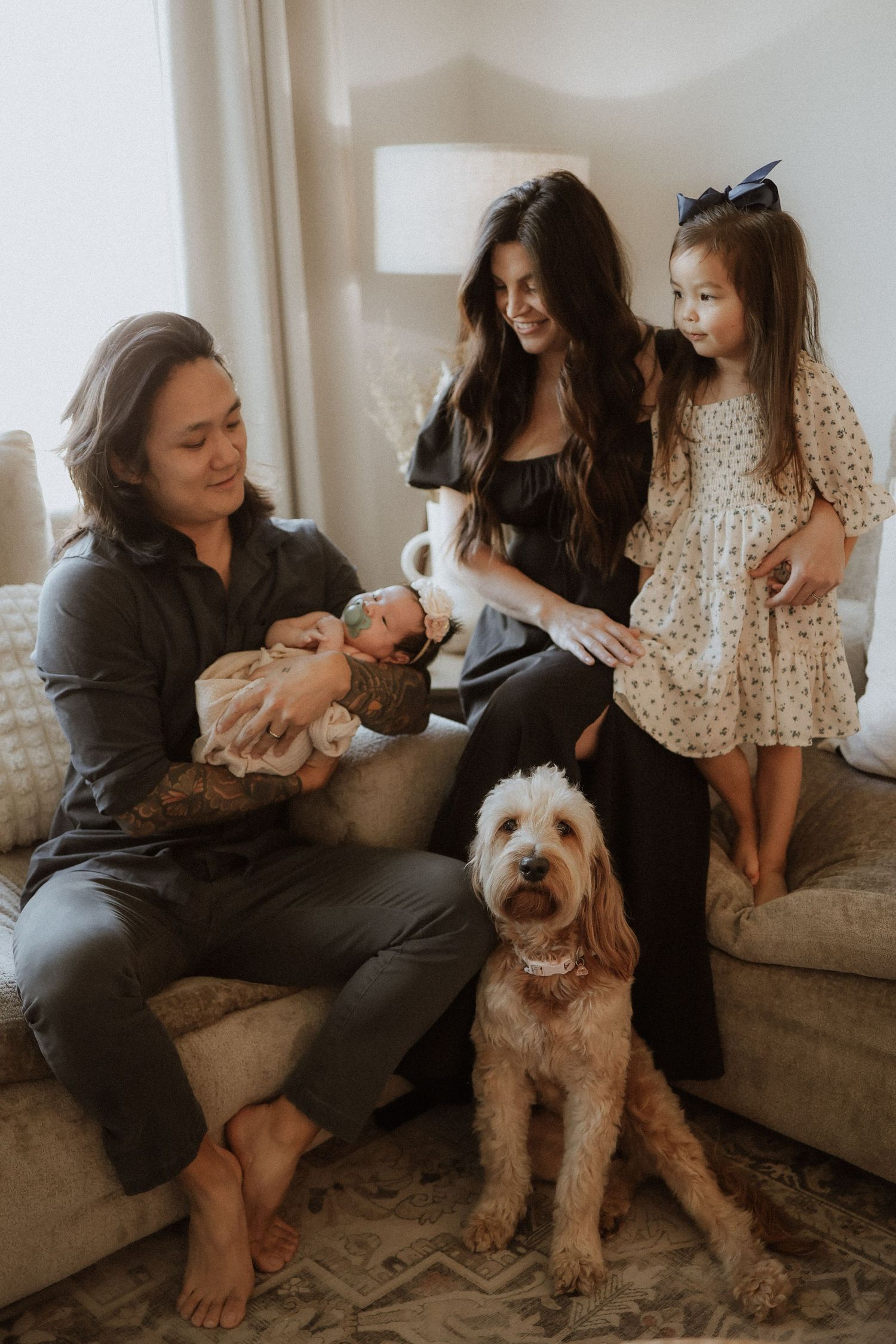 in-home lifestyle newborn photography, family, livingroom, puppy, south austin
