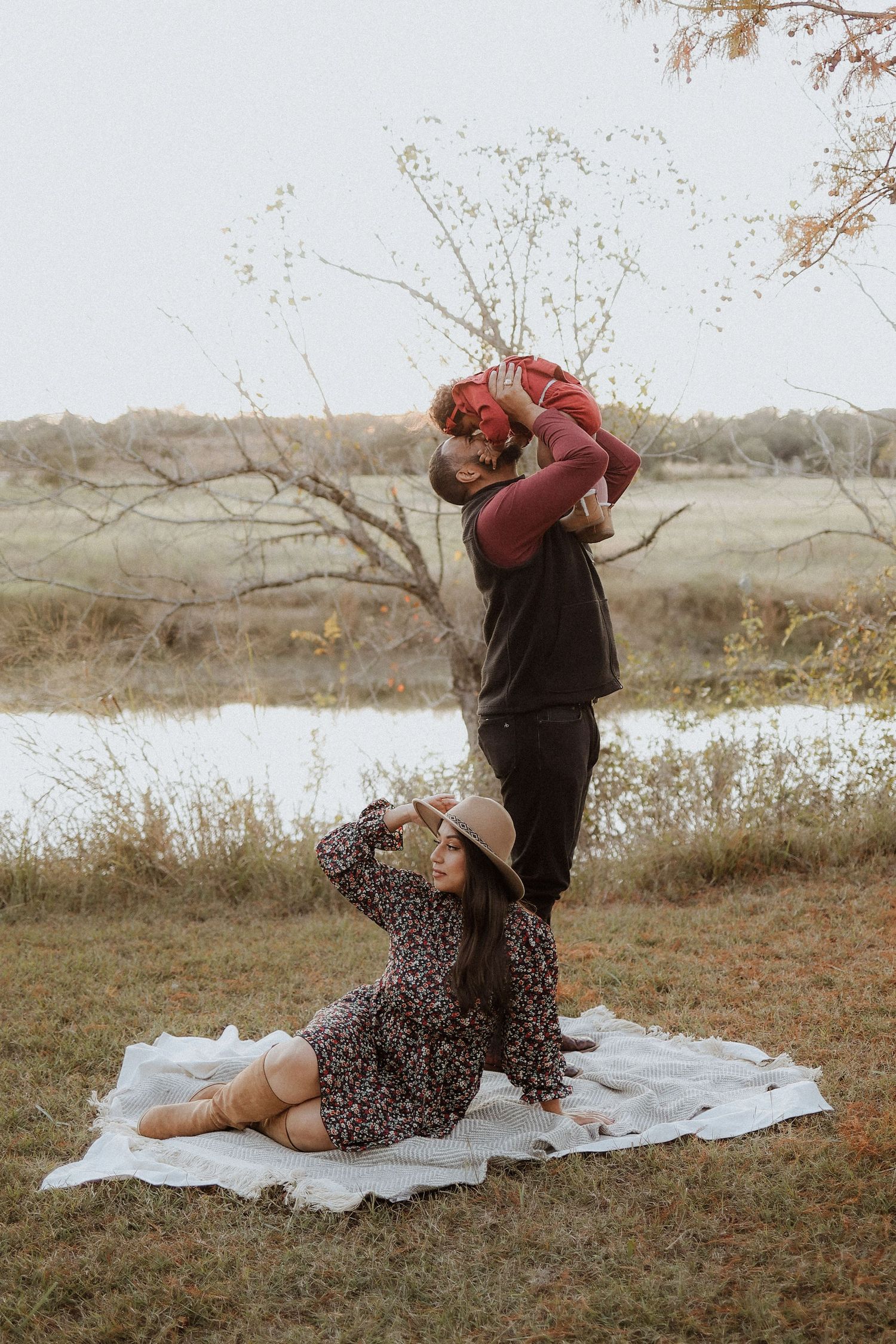 family photoshoot outdoors, texas hill country