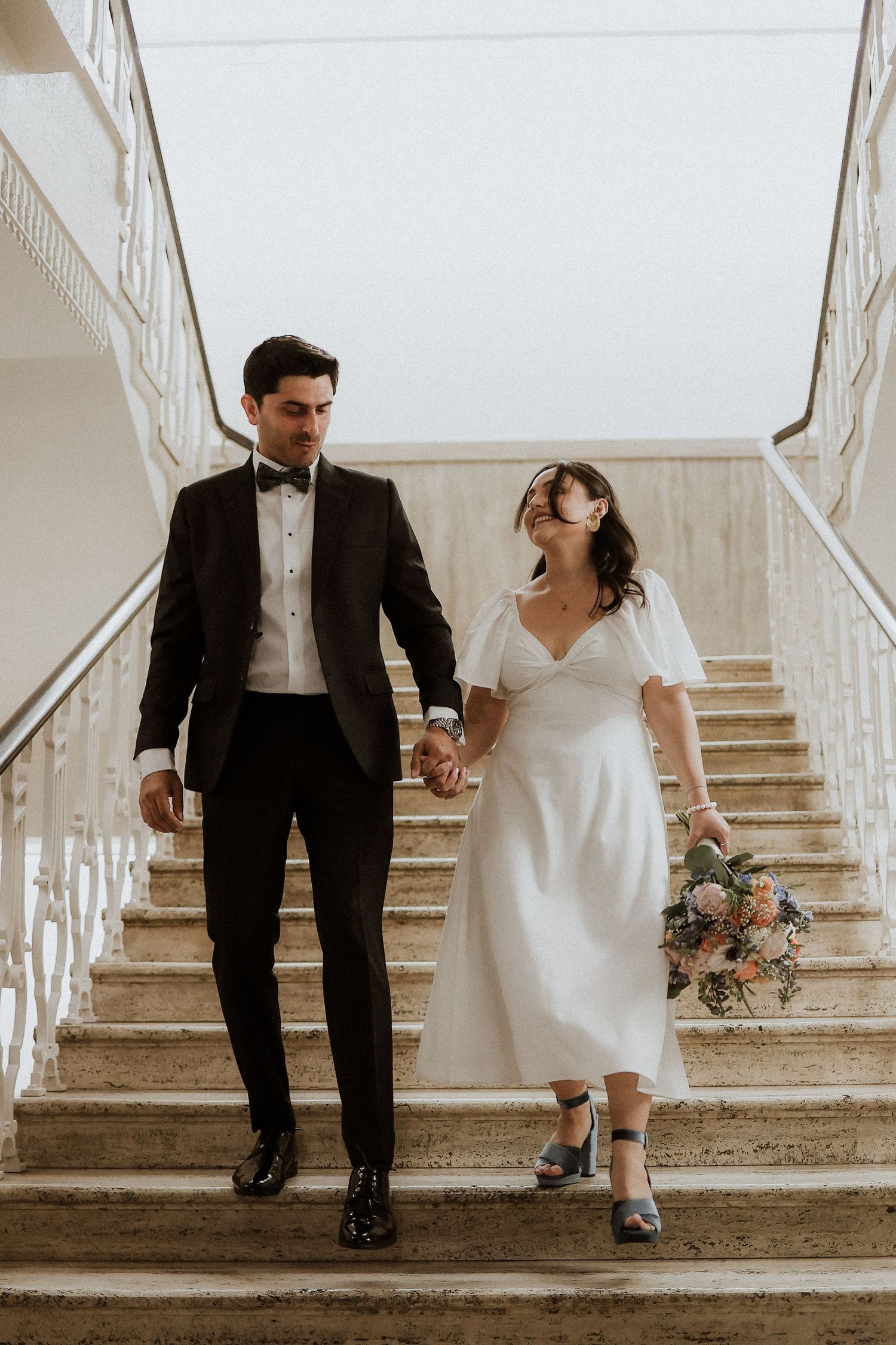 courthouse wedding photos, couple, stairs