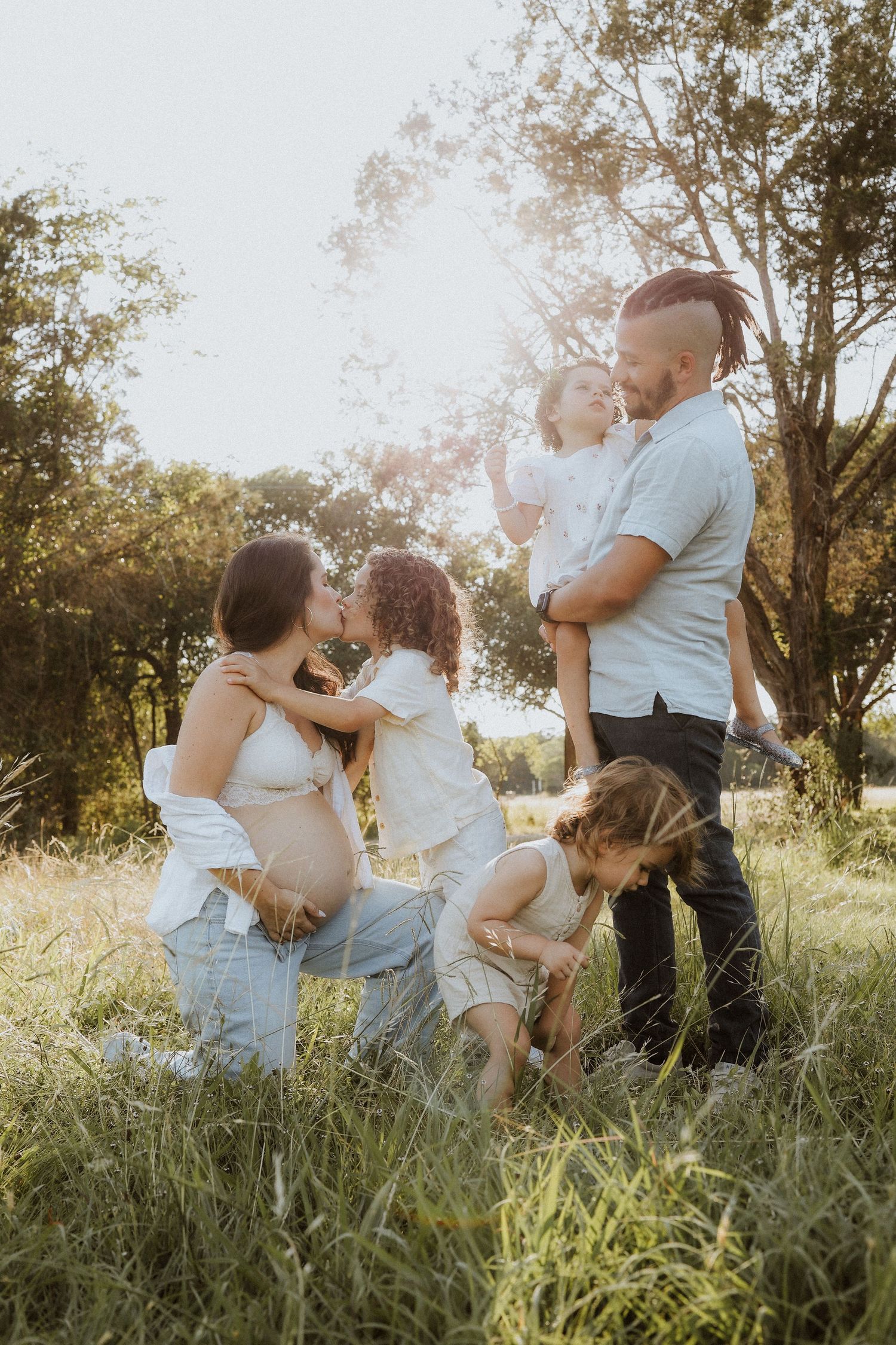 maternity, family, lifestyle photography, outdoors, austin, candid, aesthetic