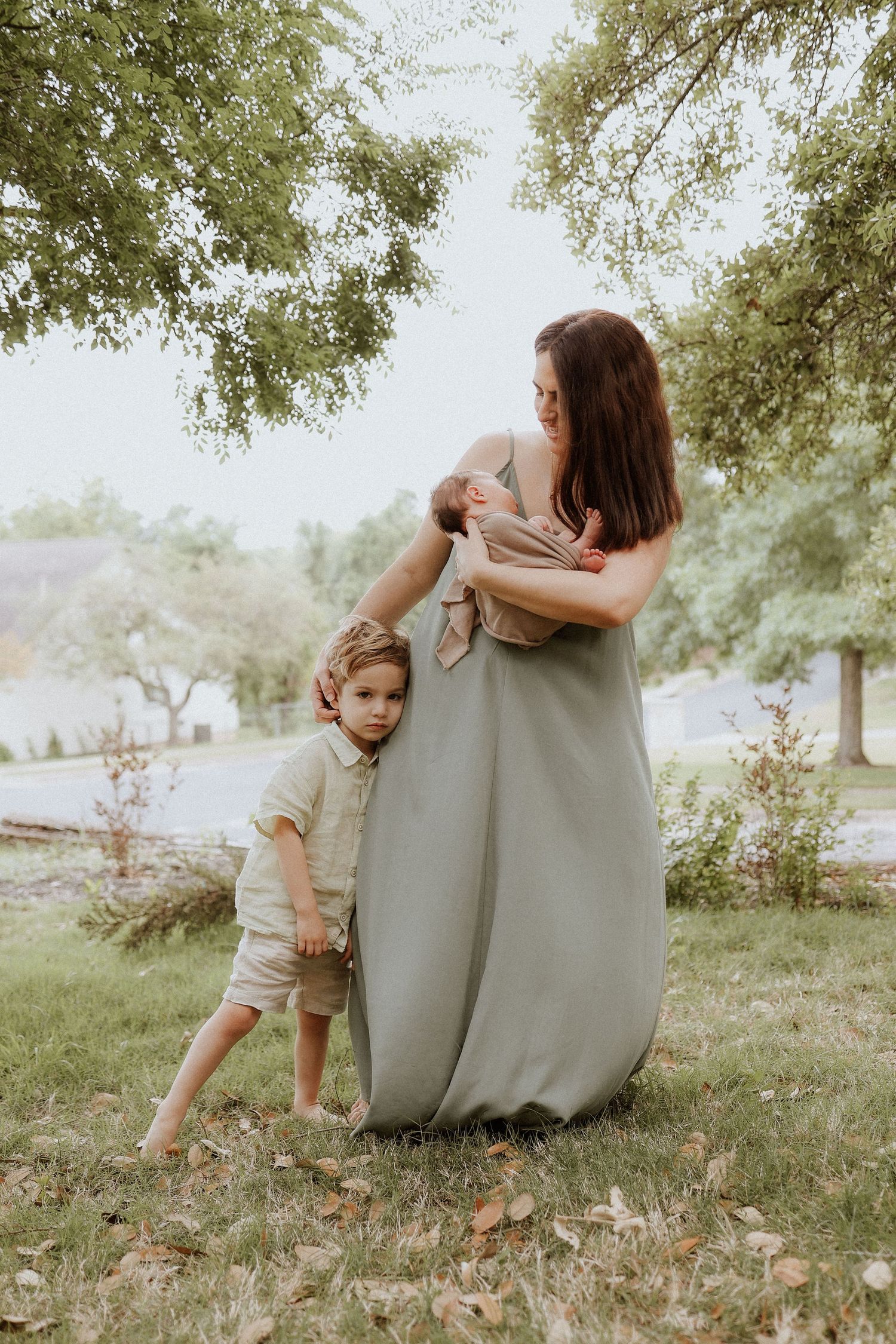 newborn photography, family, outdoors, home, south austin