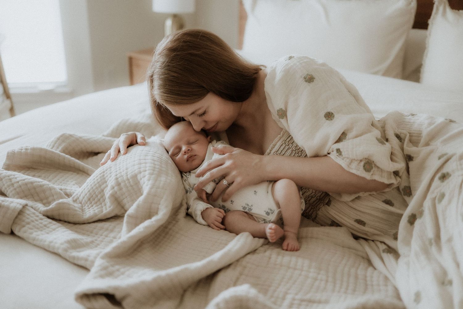 mom and newborn baby portrait, in-home, north austin