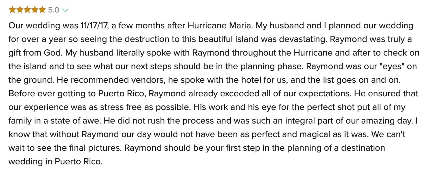 Five-star review praising Raymond's exceptional destination wedding photography in Puerto Rico.