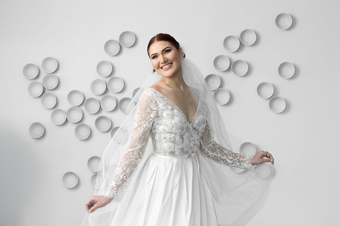 Elegant bride portrait white circle backdrop — destination wedding photographer cinematographer Puerto Rico Raymond Vega