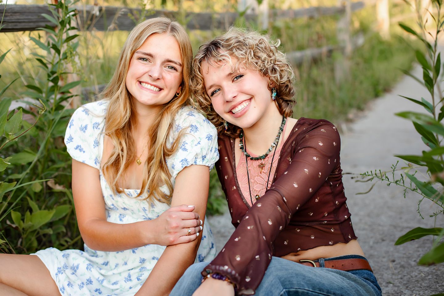 High school senior photography by Willow & Wren Photography in Minnetonka, Minnesota.