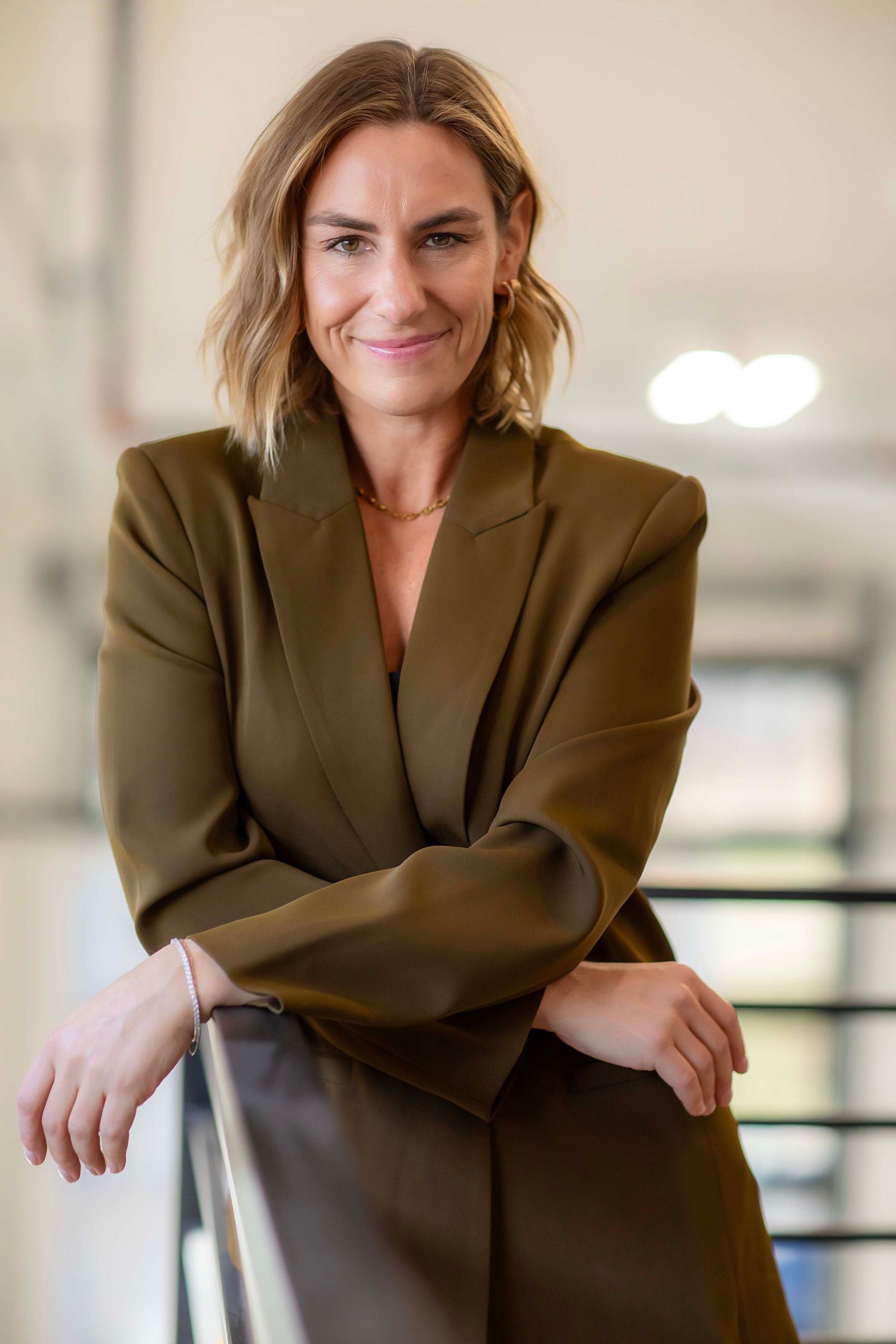 Professional businesswoman. Confident and clean business portraits by Willow & Wren Photography in Chaska, Minnesota.